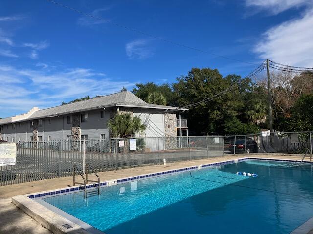 COLLEGE PARK CONDOMINIUMS - Residential Lease