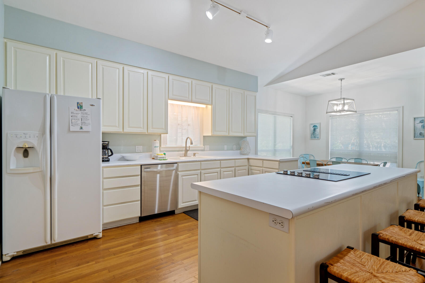 KOKOMO KOVE - Residential