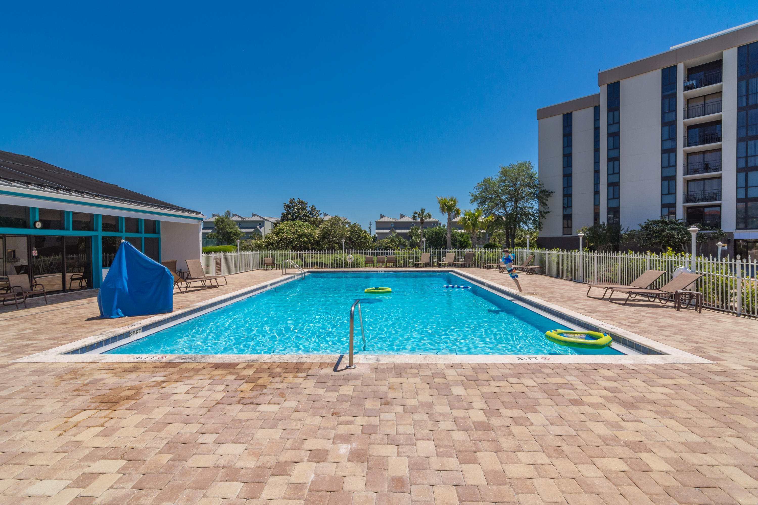 TERRA COTTA TERRACE - Residential