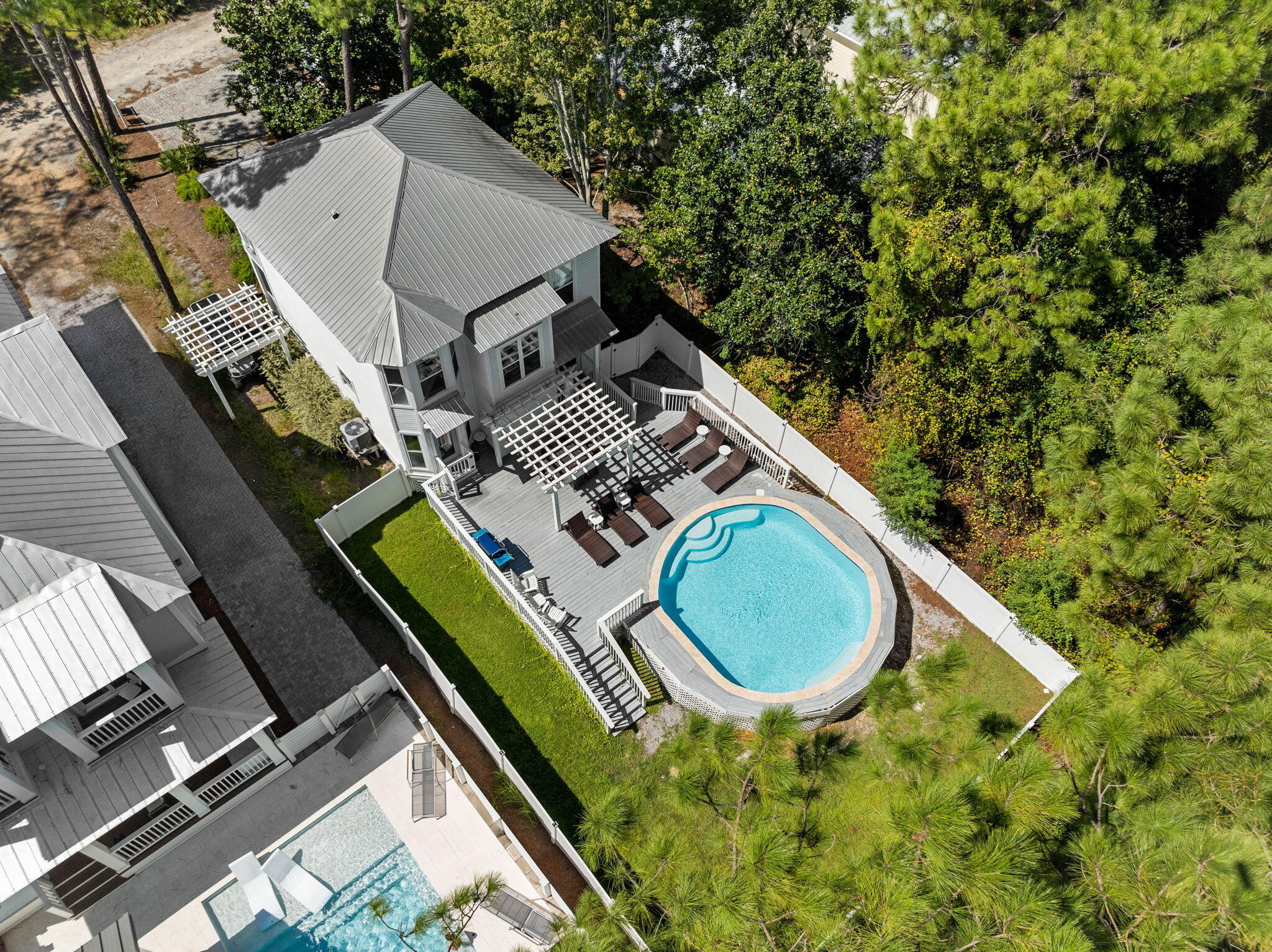 GULF SHORE MANOR - Residential