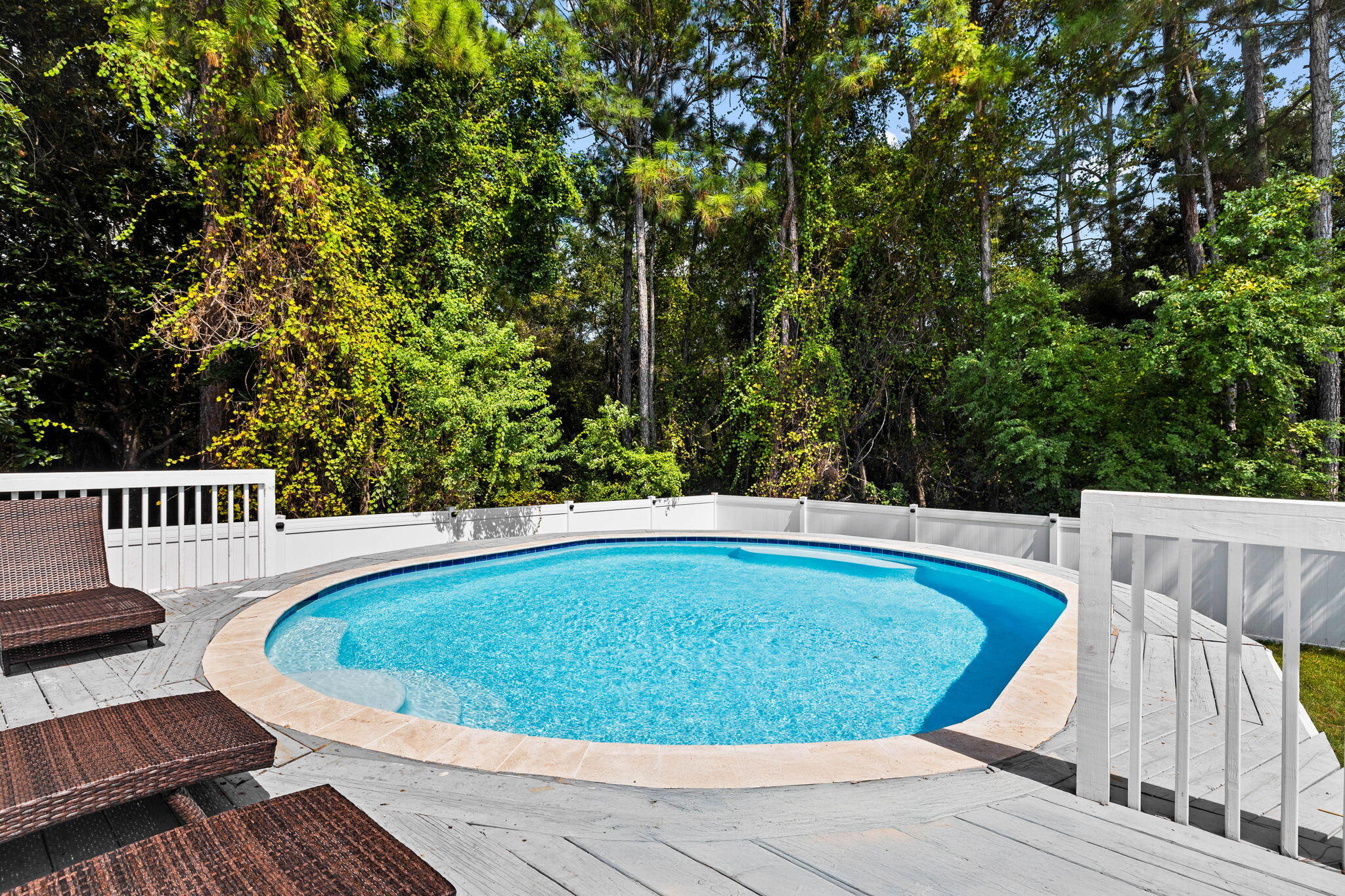 GULF SHORE MANOR - Residential