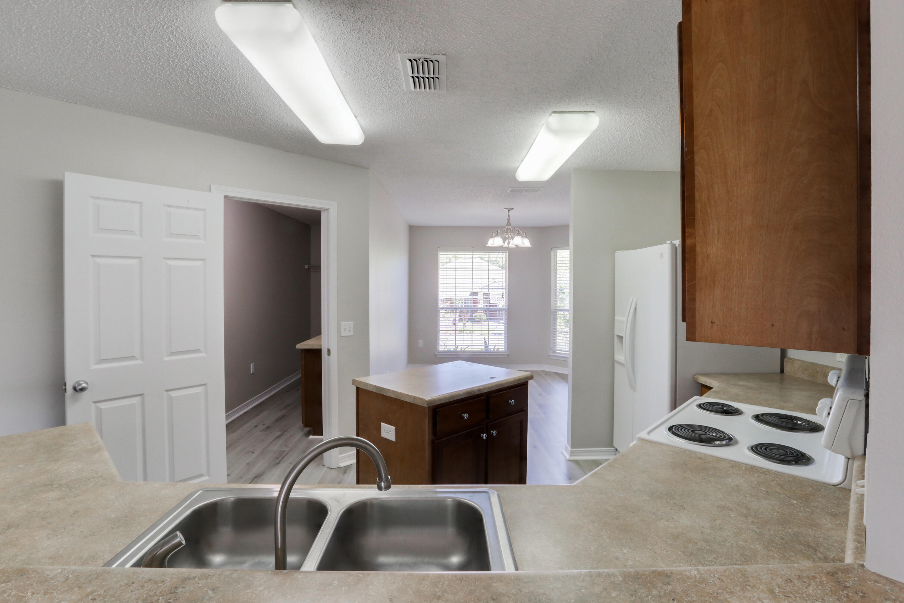 IRON GATE S/D PH I - Residential