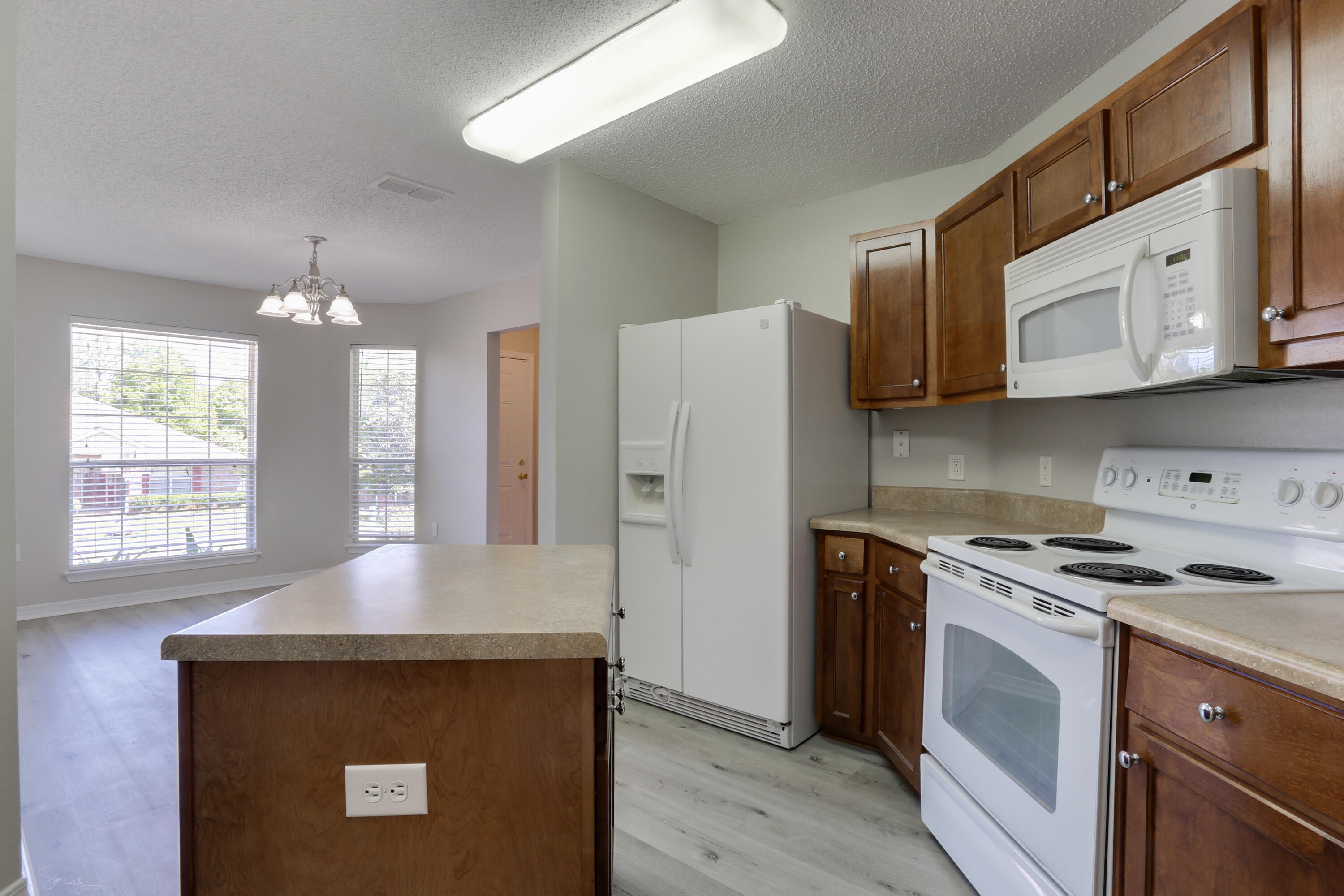 IRON GATE S/D PH I - Residential