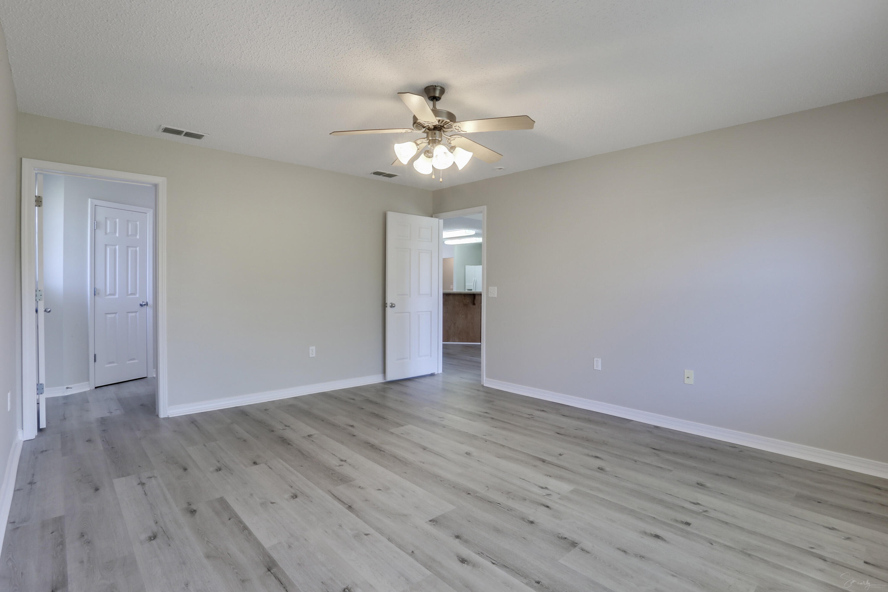 IRON GATE S/D PH I - Residential