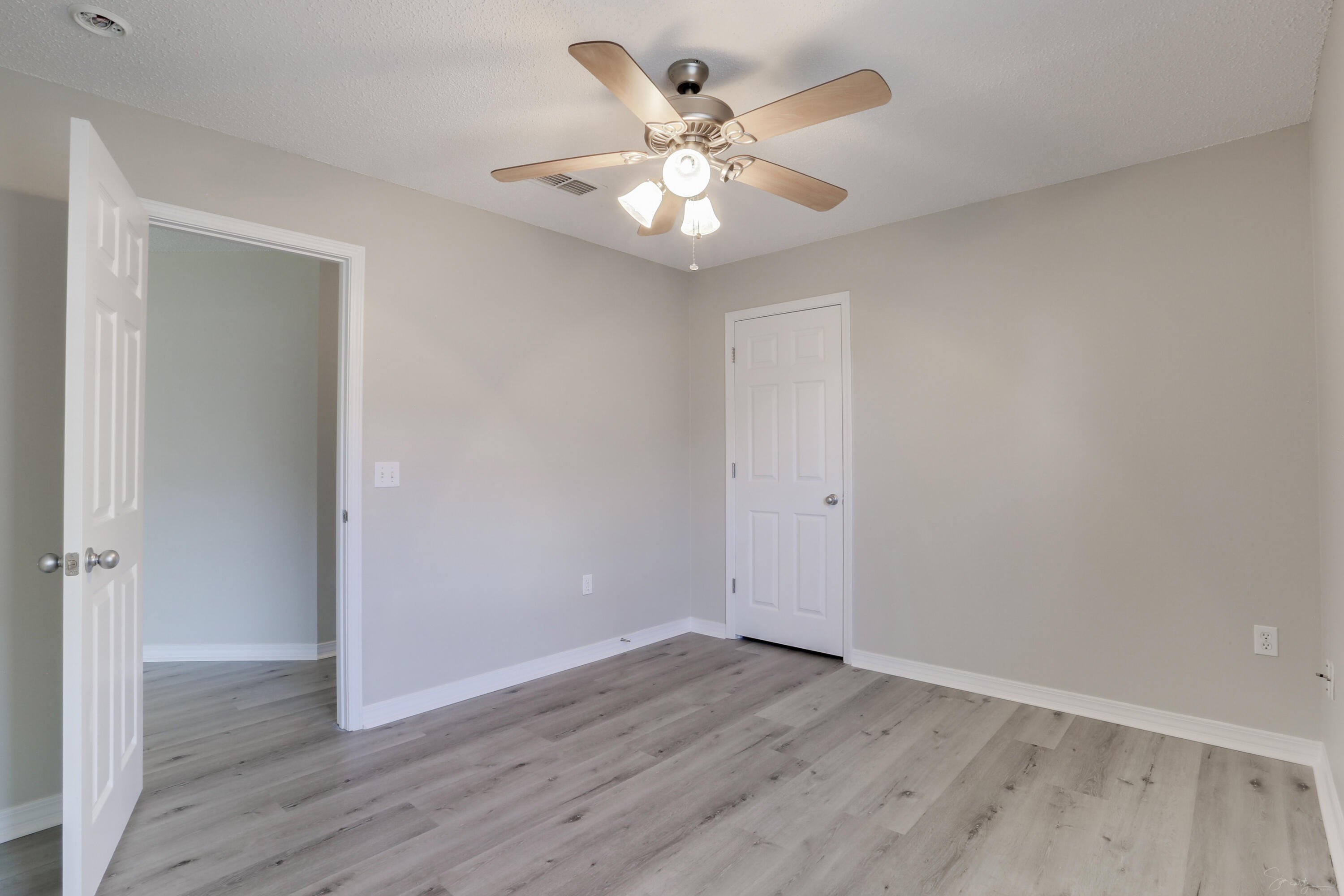 IRON GATE S/D PH I - Residential