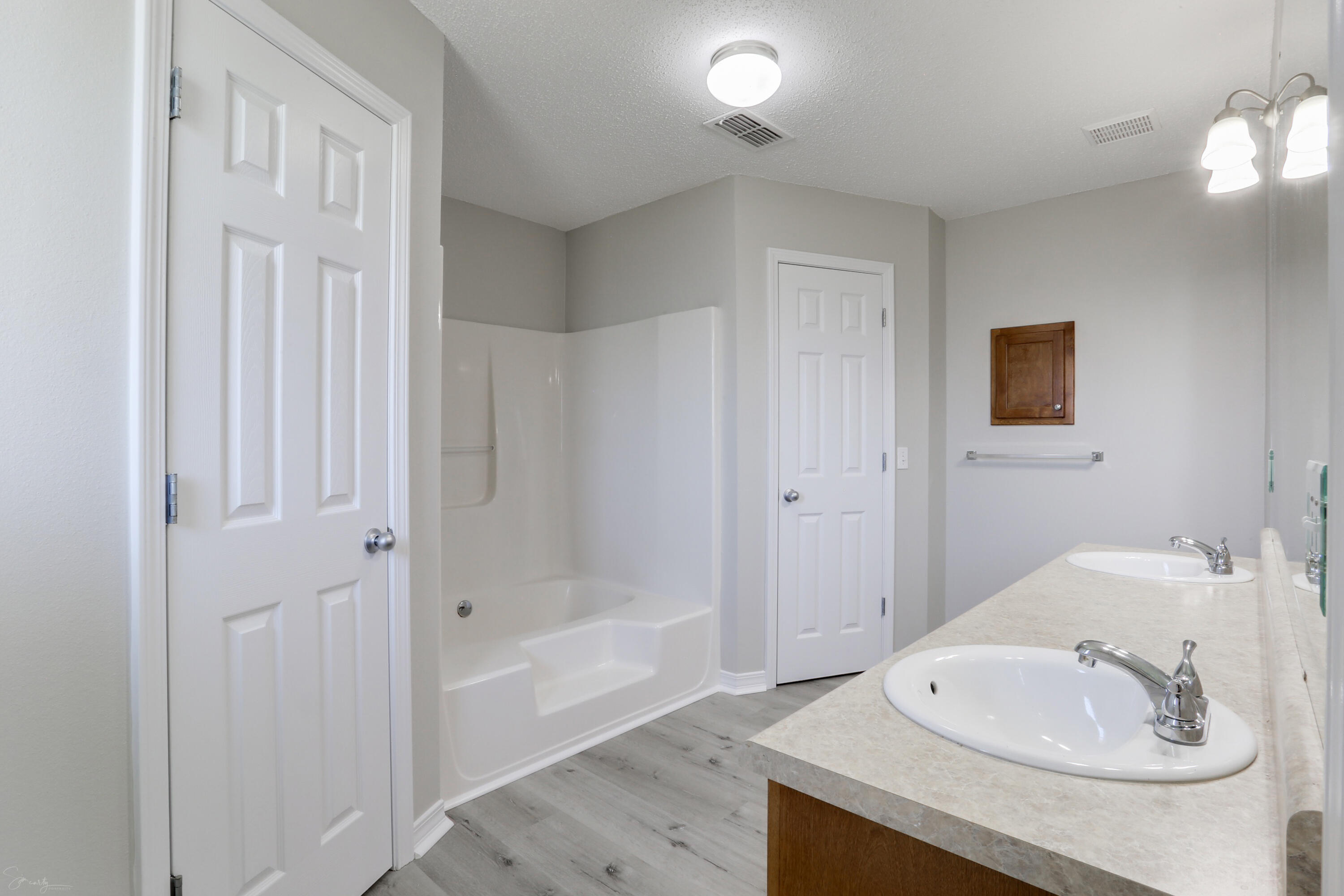 IRON GATE S/D PH I - Residential