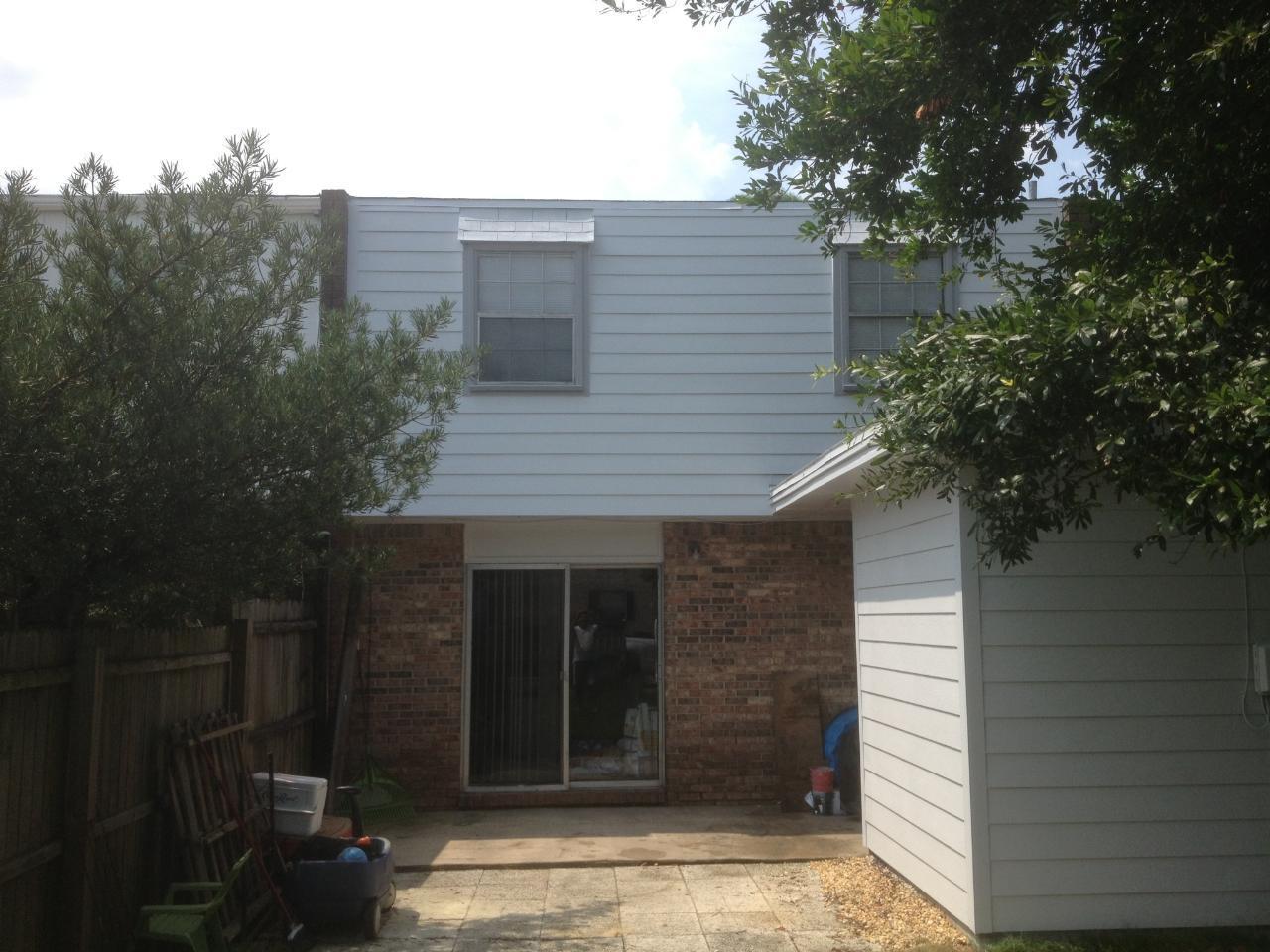 VALENCIA ARMS - Residential Lease