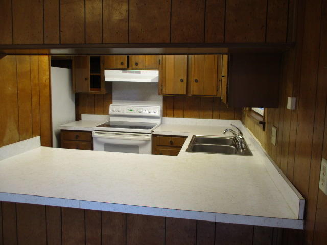 VALENCIA ARMS - Residential Lease