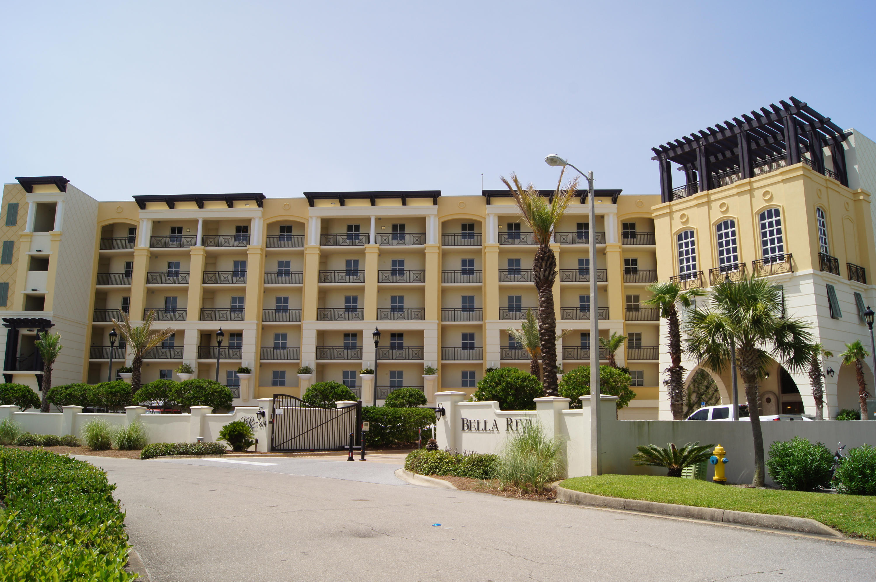 BELLA RIVA - Residential