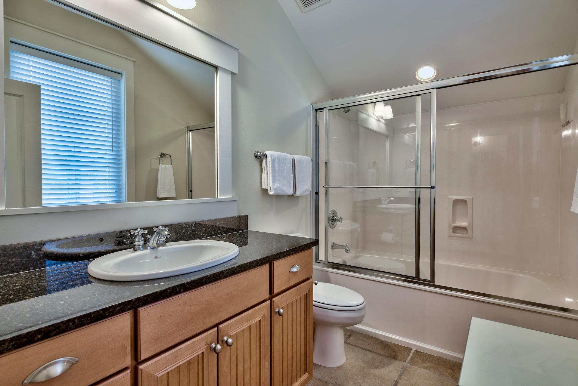 LAUREL GROVE - Residential