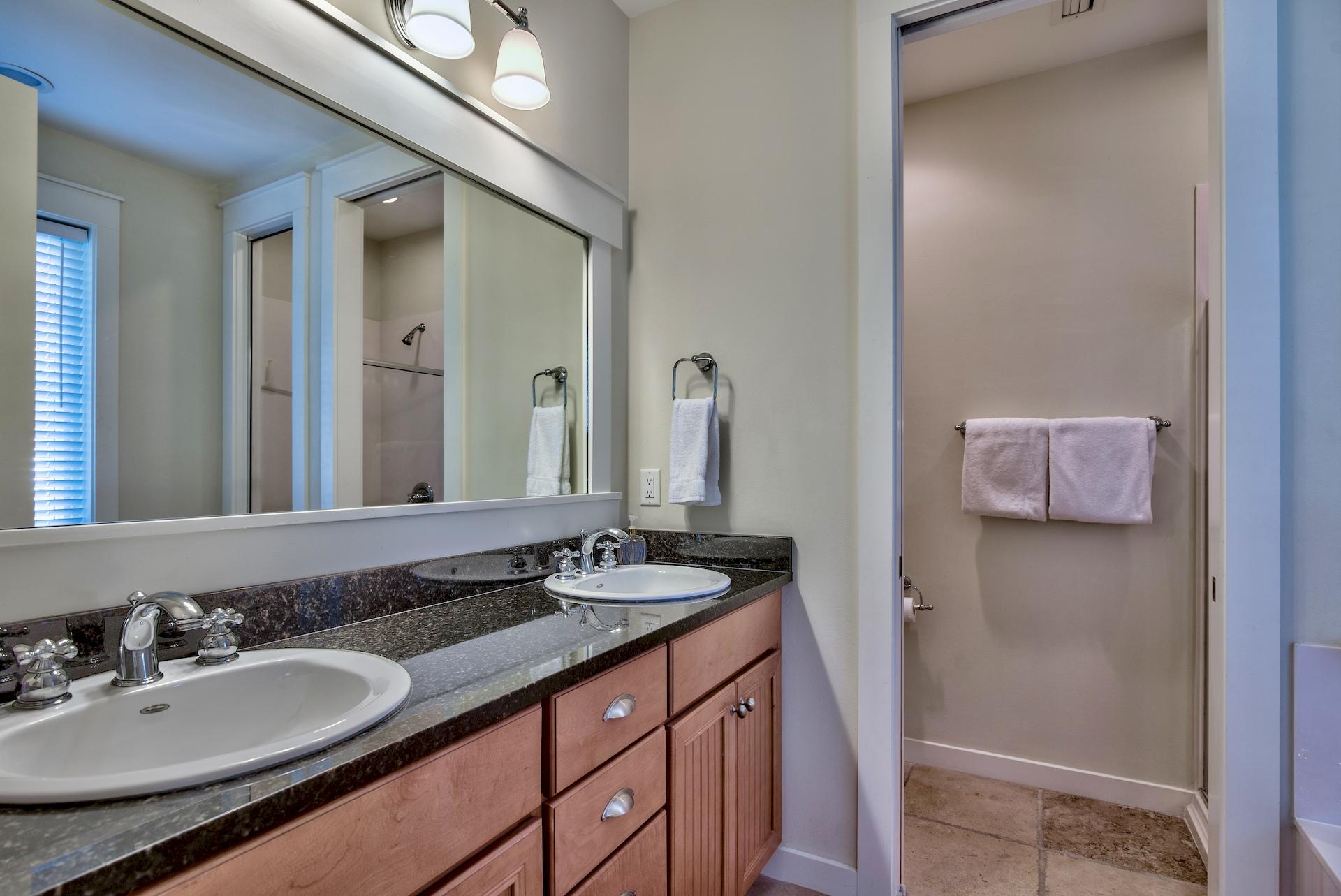 LAUREL GROVE - Residential