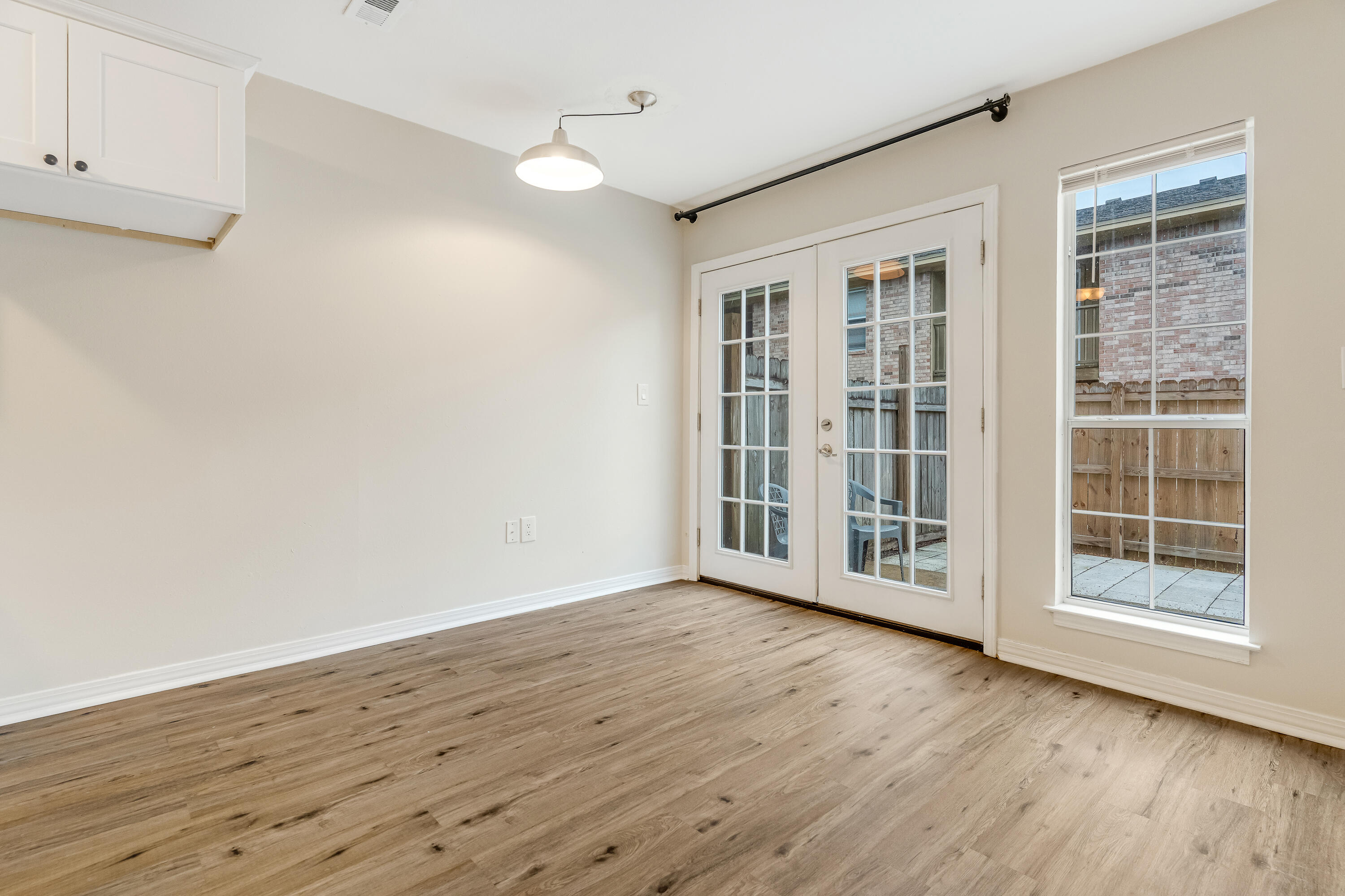 LIVEOAK S/D - Residential