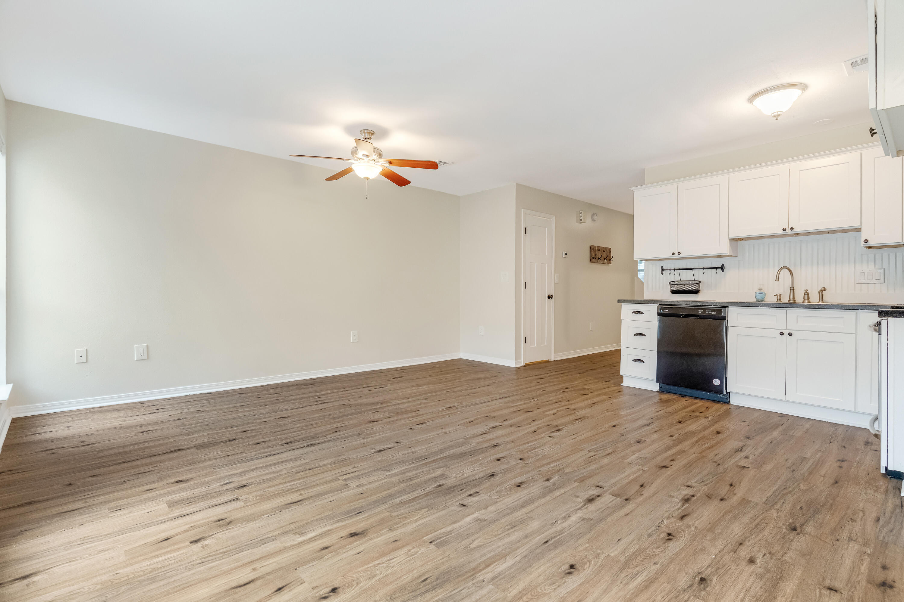 LIVEOAK S/D - Residential