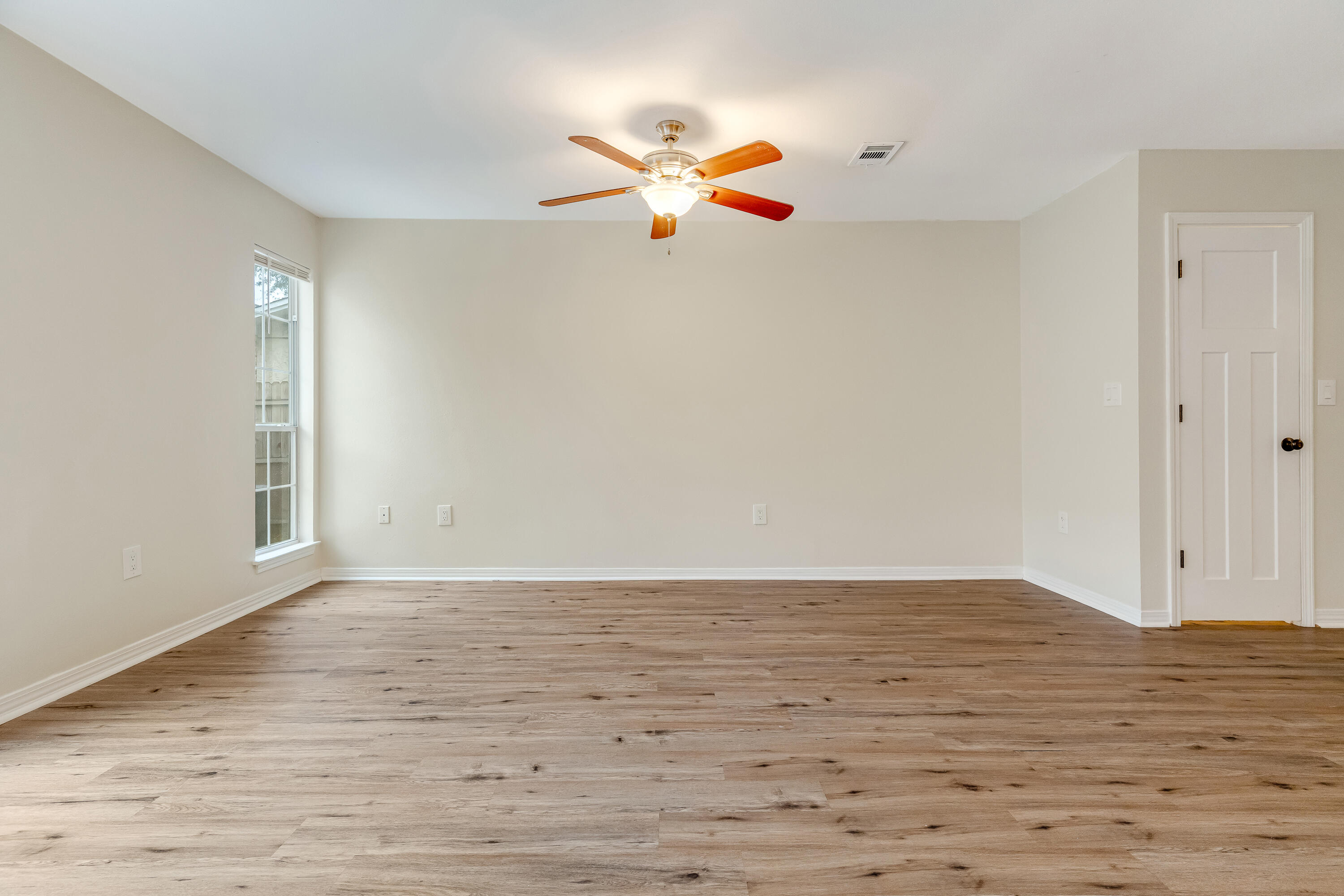 LIVEOAK S/D - Residential