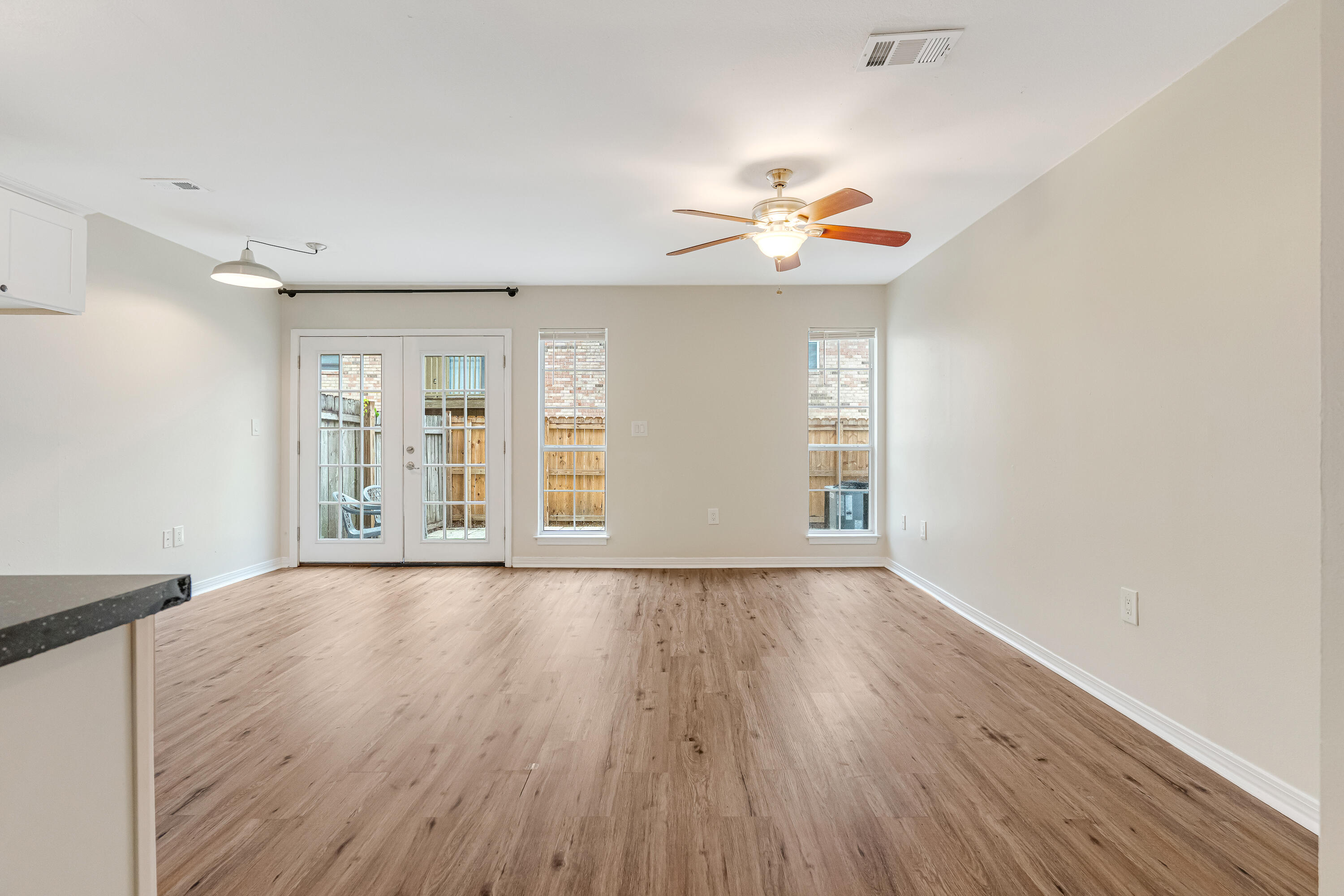 LIVEOAK S/D - Residential