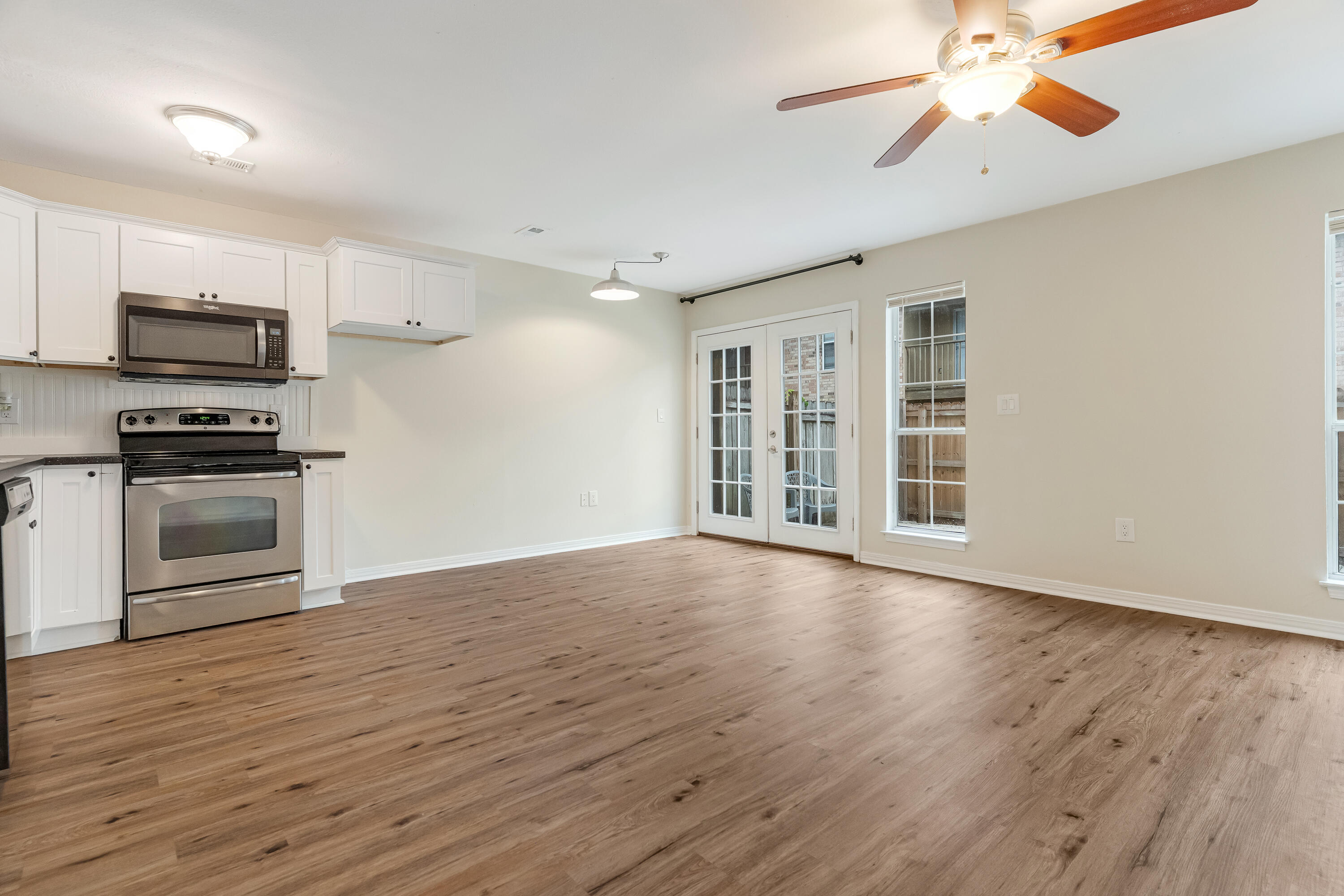 LIVEOAK S/D - Residential