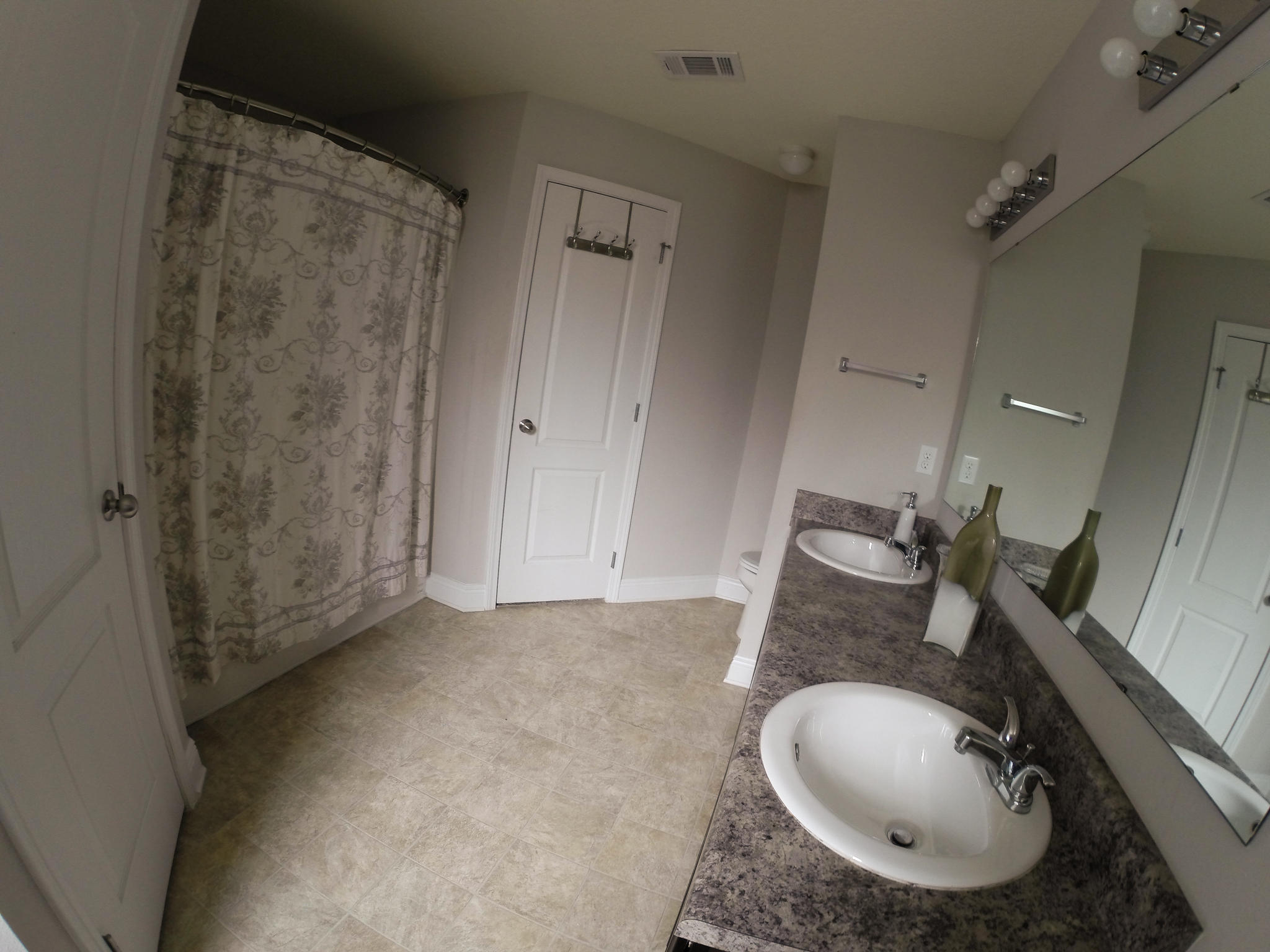 SILVER SPRINGS EST - Residential