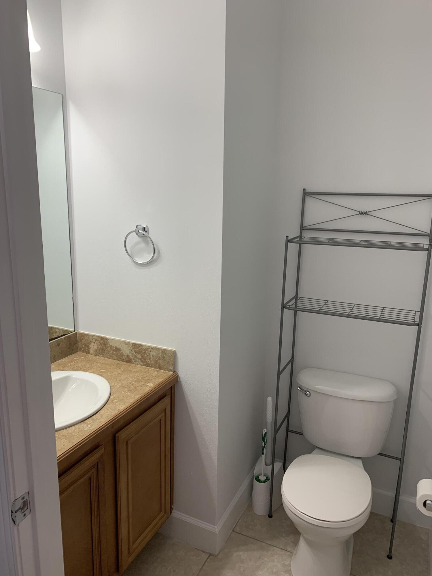 PALMS OF FREEPORT - Residential Lease