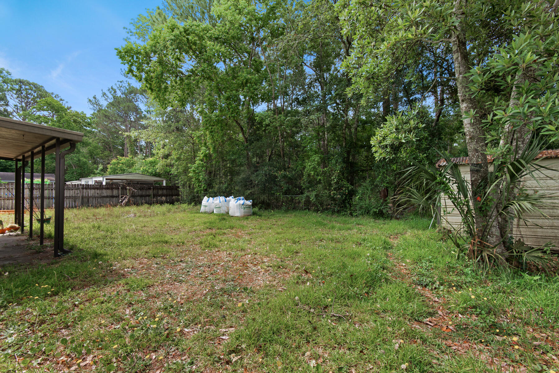 PINE MEADOWS - Residential