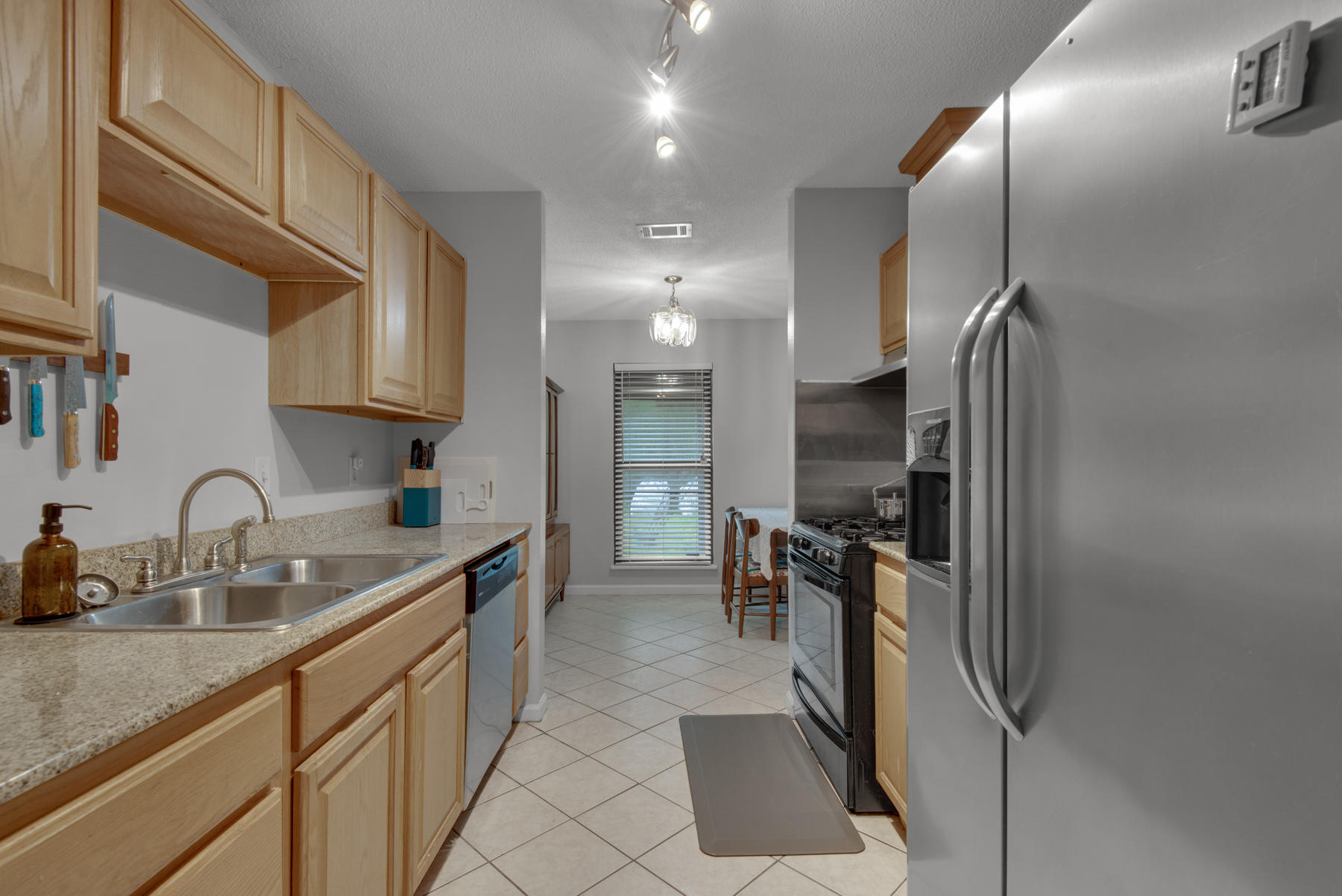 PINE MEADOWS - Residential