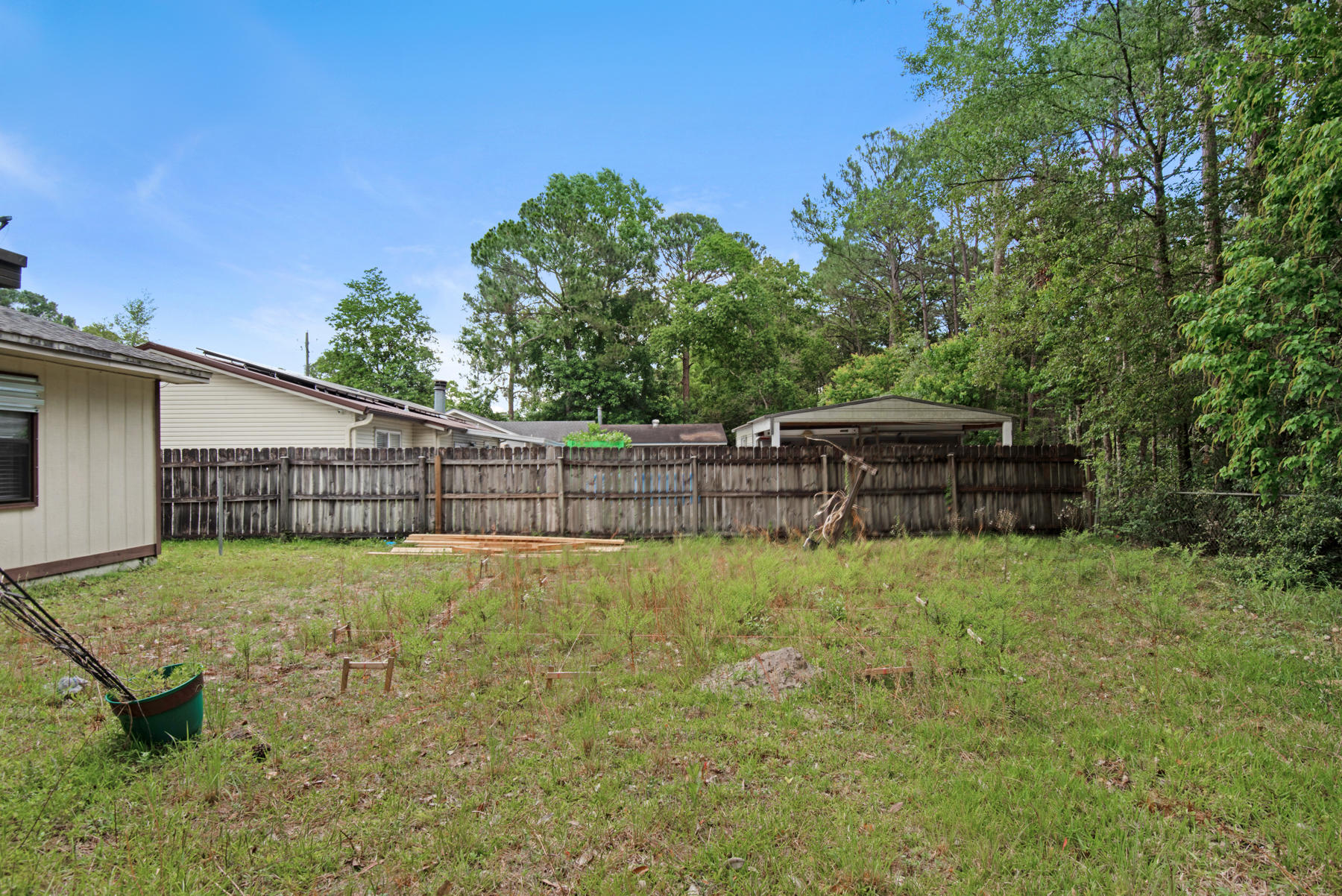 PINE MEADOWS - Residential