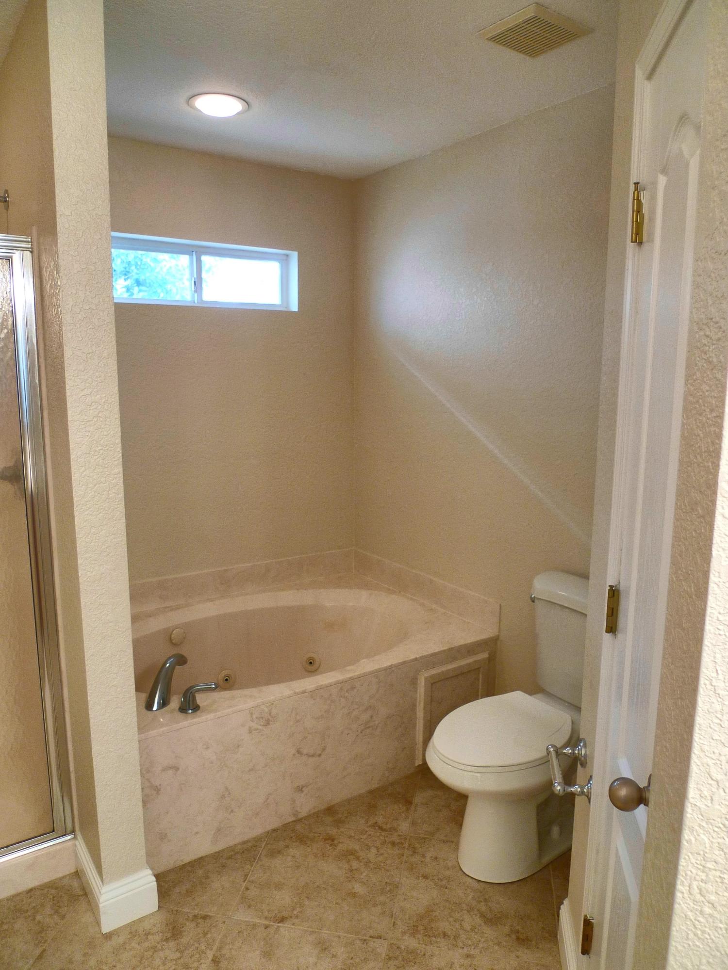 EMERALD LAKES PH 1 - Residential