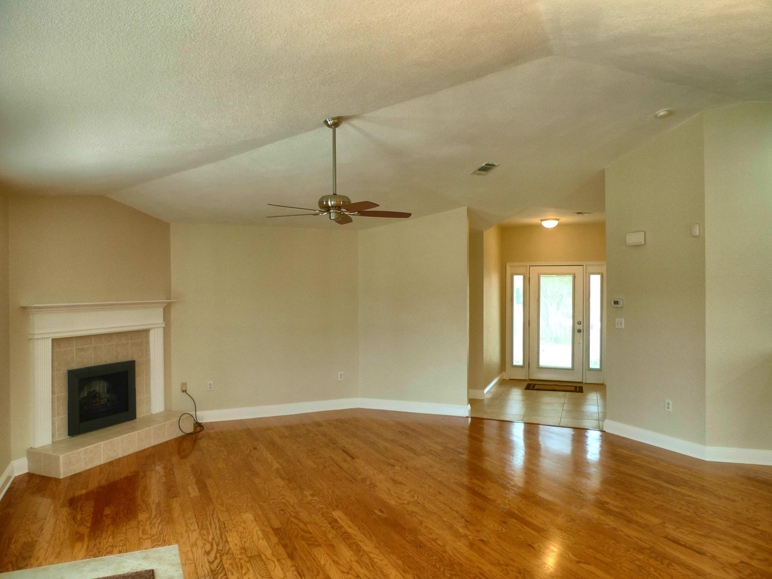 EMERALD LAKES PH 1 - Residential