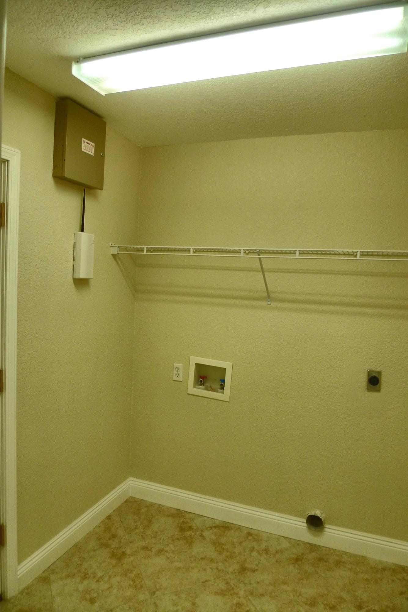 EMERALD LAKES PH 1 - Residential