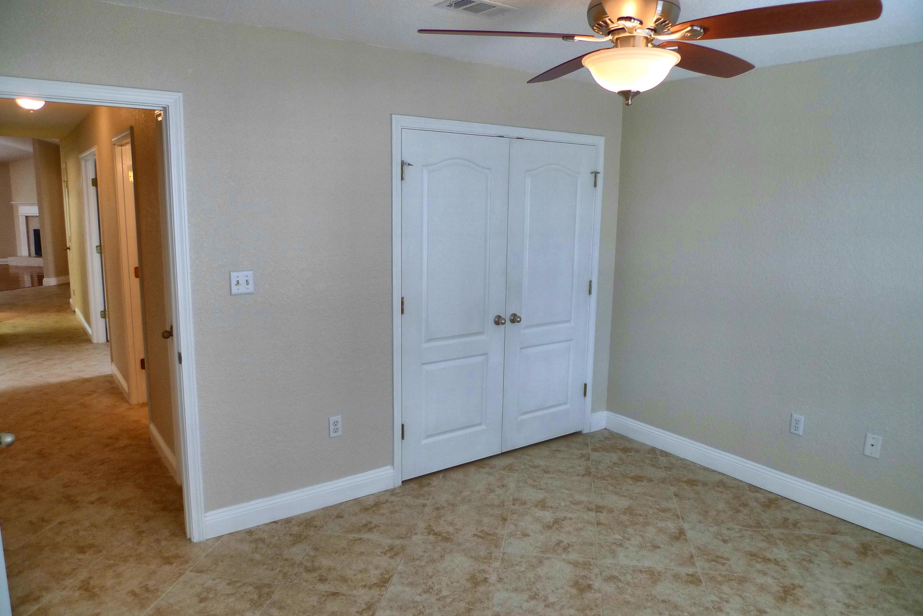 EMERALD LAKES PH 1 - Residential