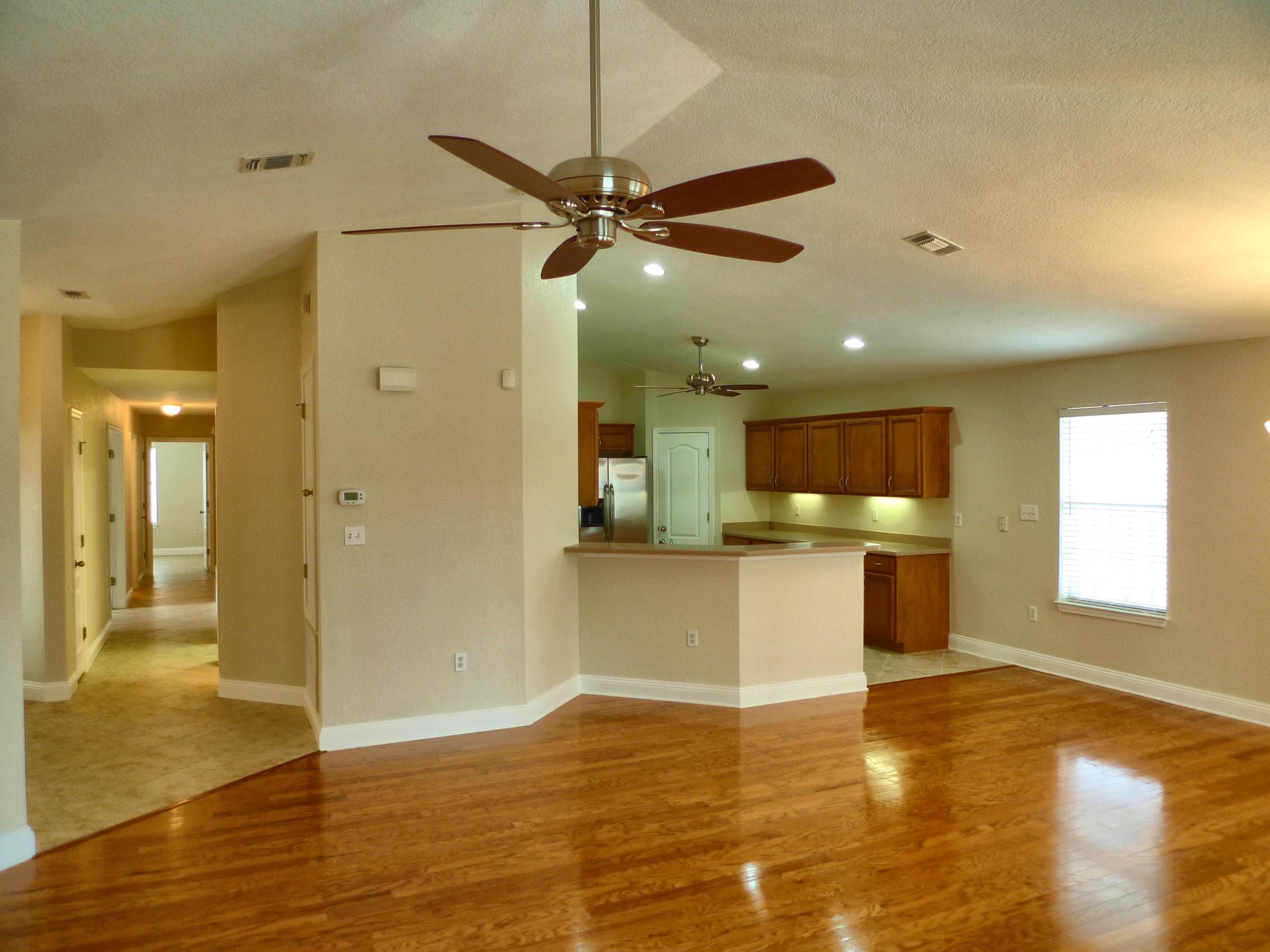 EMERALD LAKES PH 1 - Residential