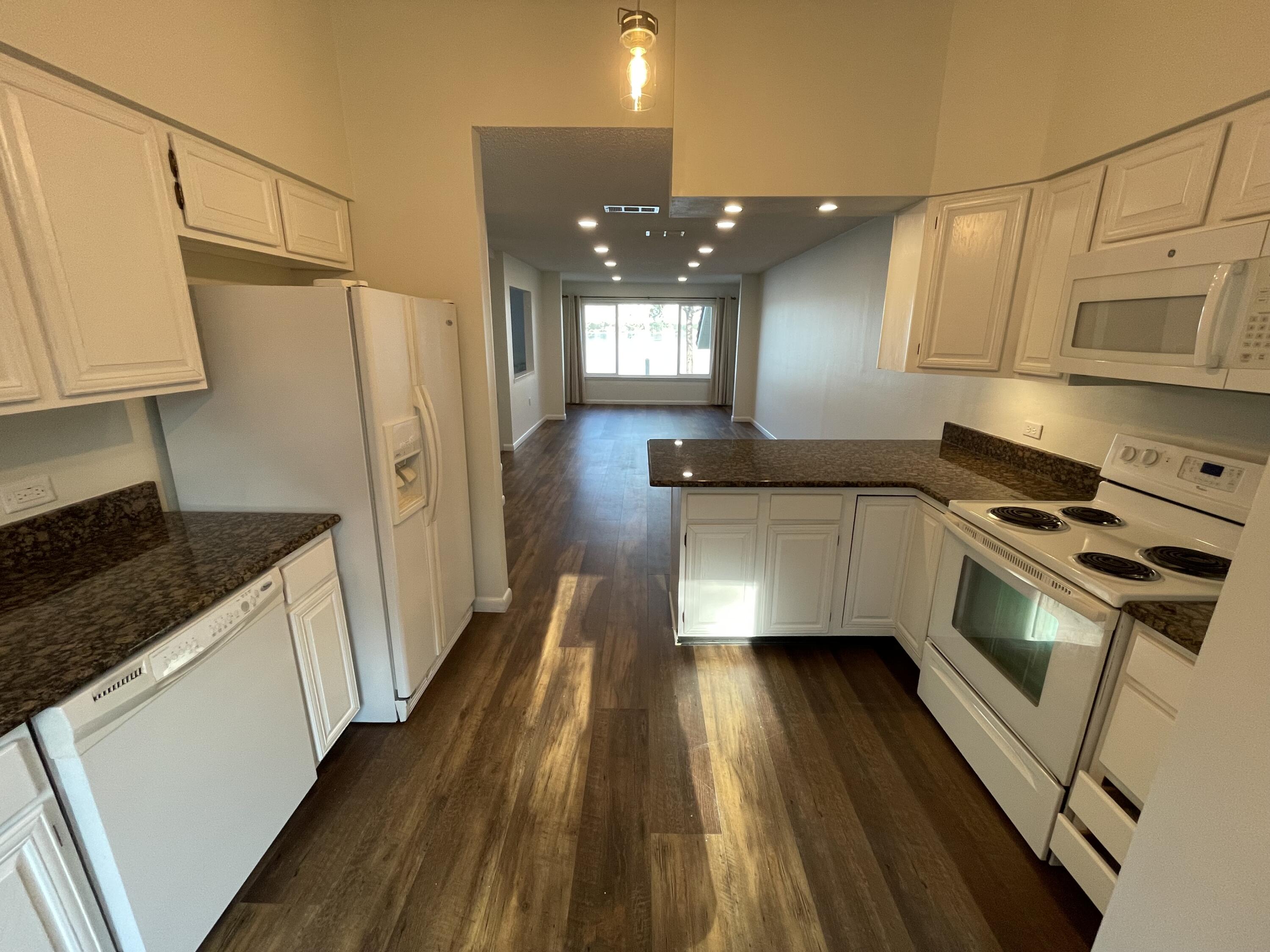 MARINA COVE VILLAGE AMD PHASE II - Residential Lease