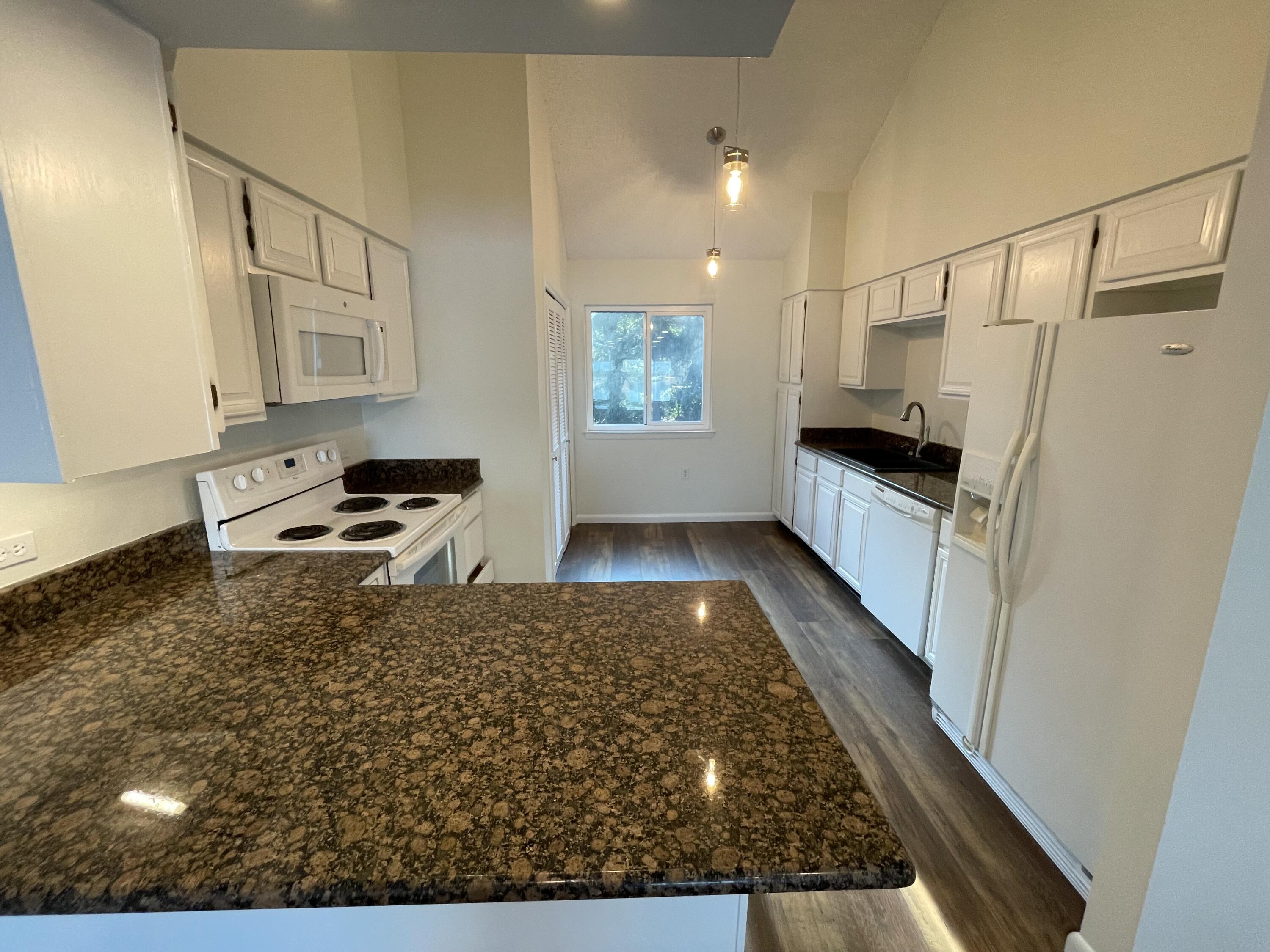 MARINA COVE VILLAGE AMD PHASE II - Residential Lease