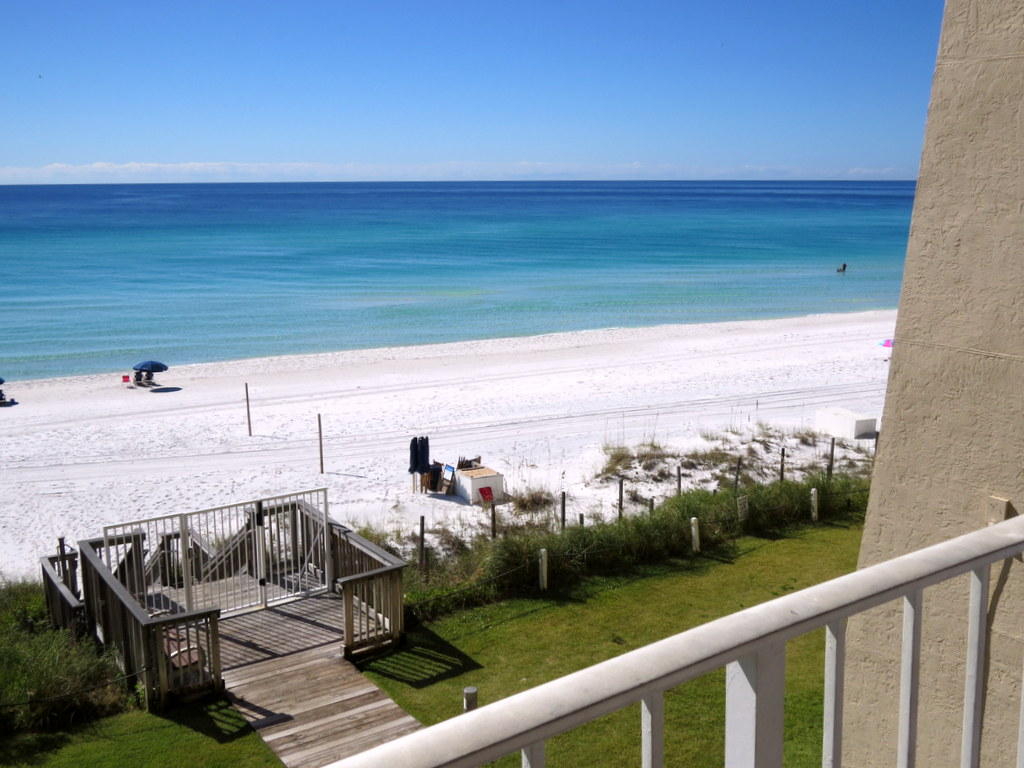 BEACH HOUSE - Residential