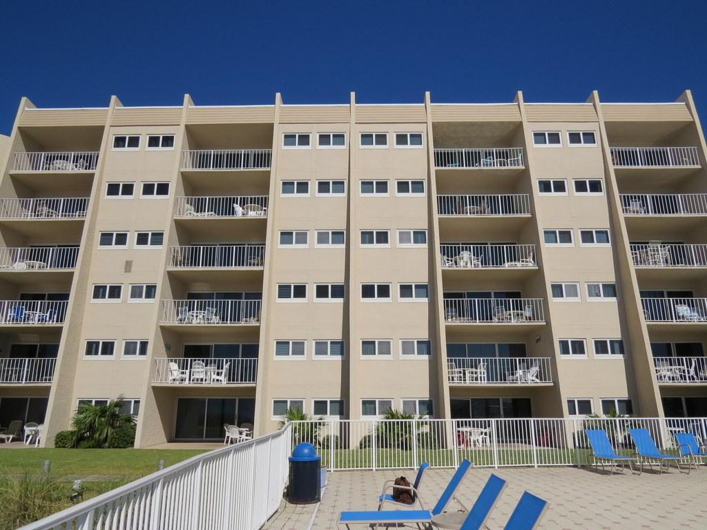 BEACH HOUSE - Residential