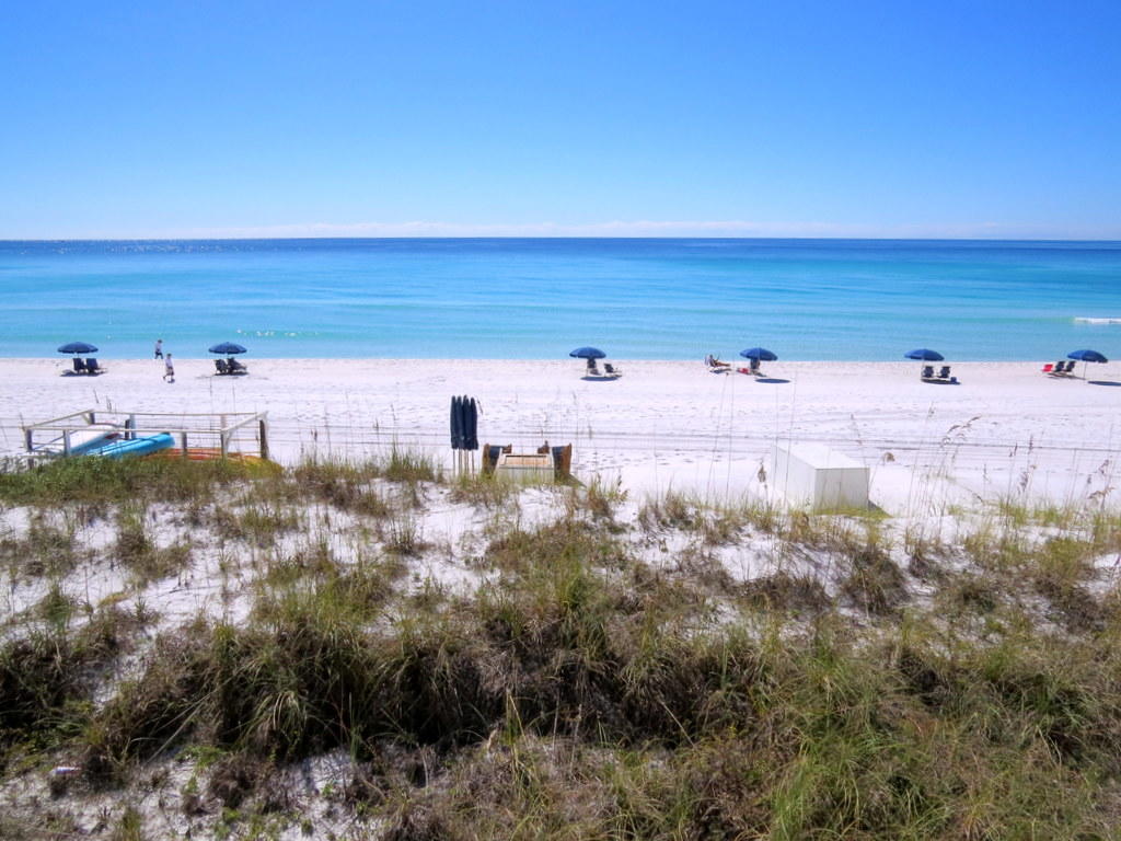 BEACH HOUSE - Residential