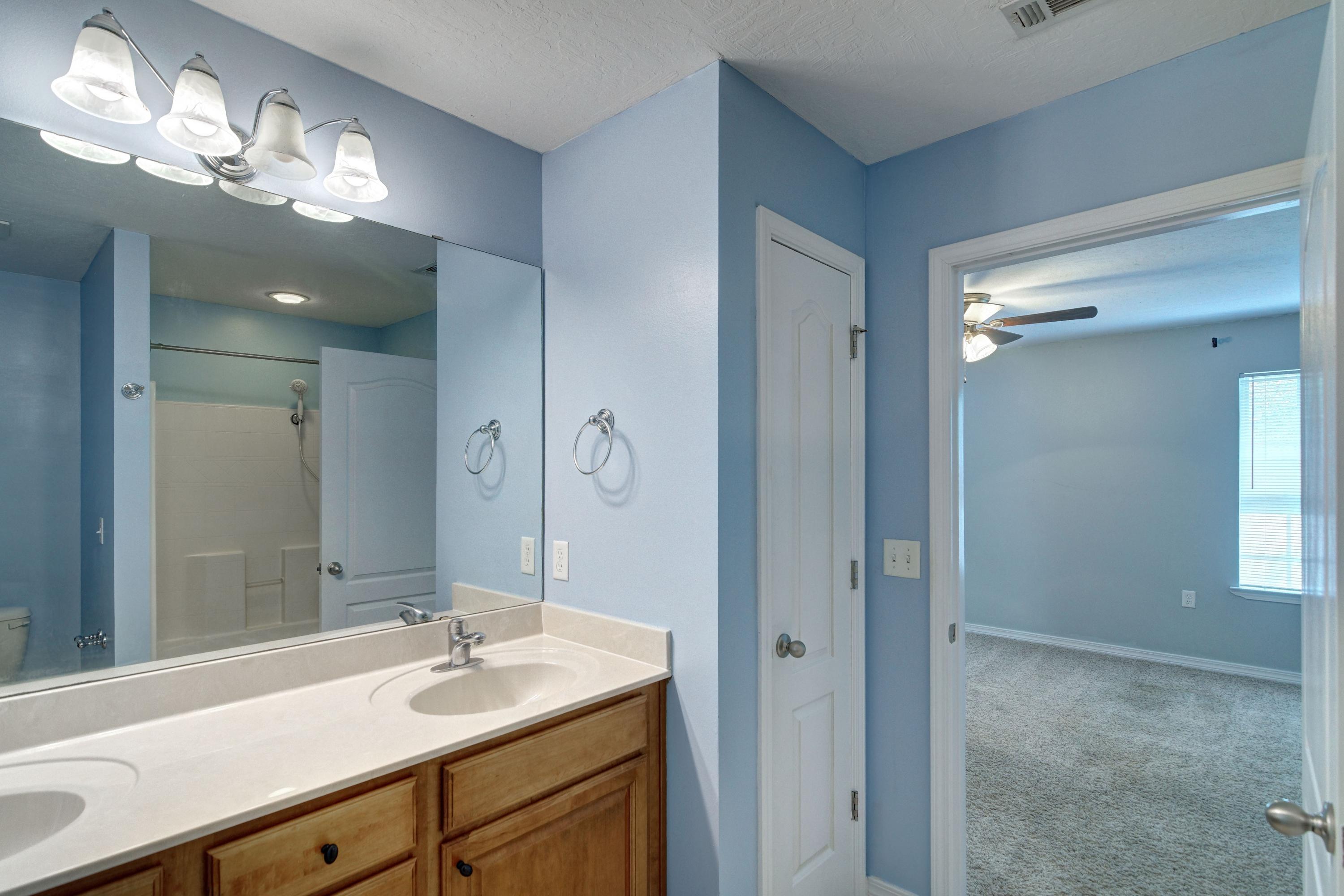 SEASHORE VILLAGE T/H - Residential