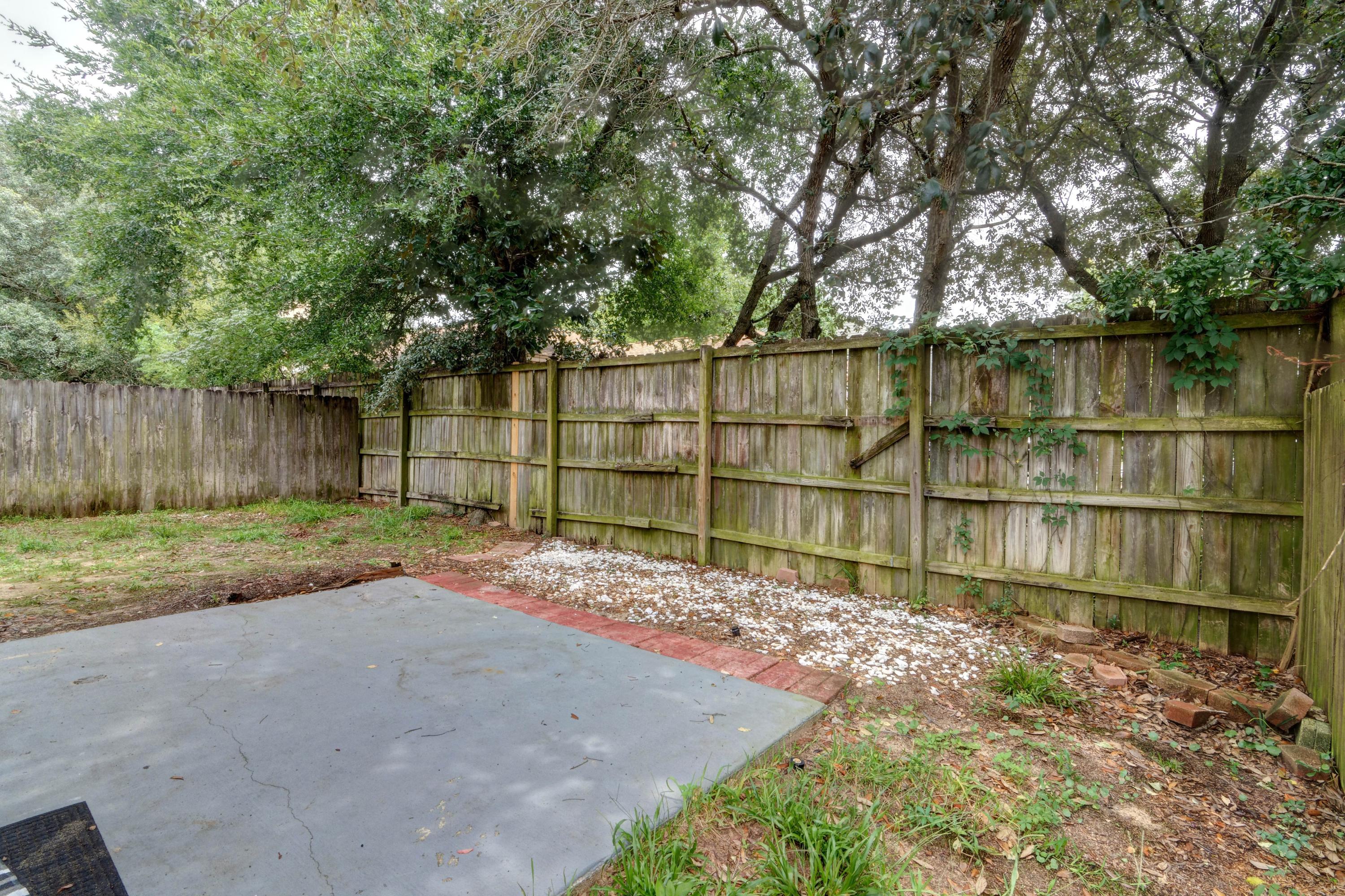 SEASHORE VILLAGE T/H - Residential