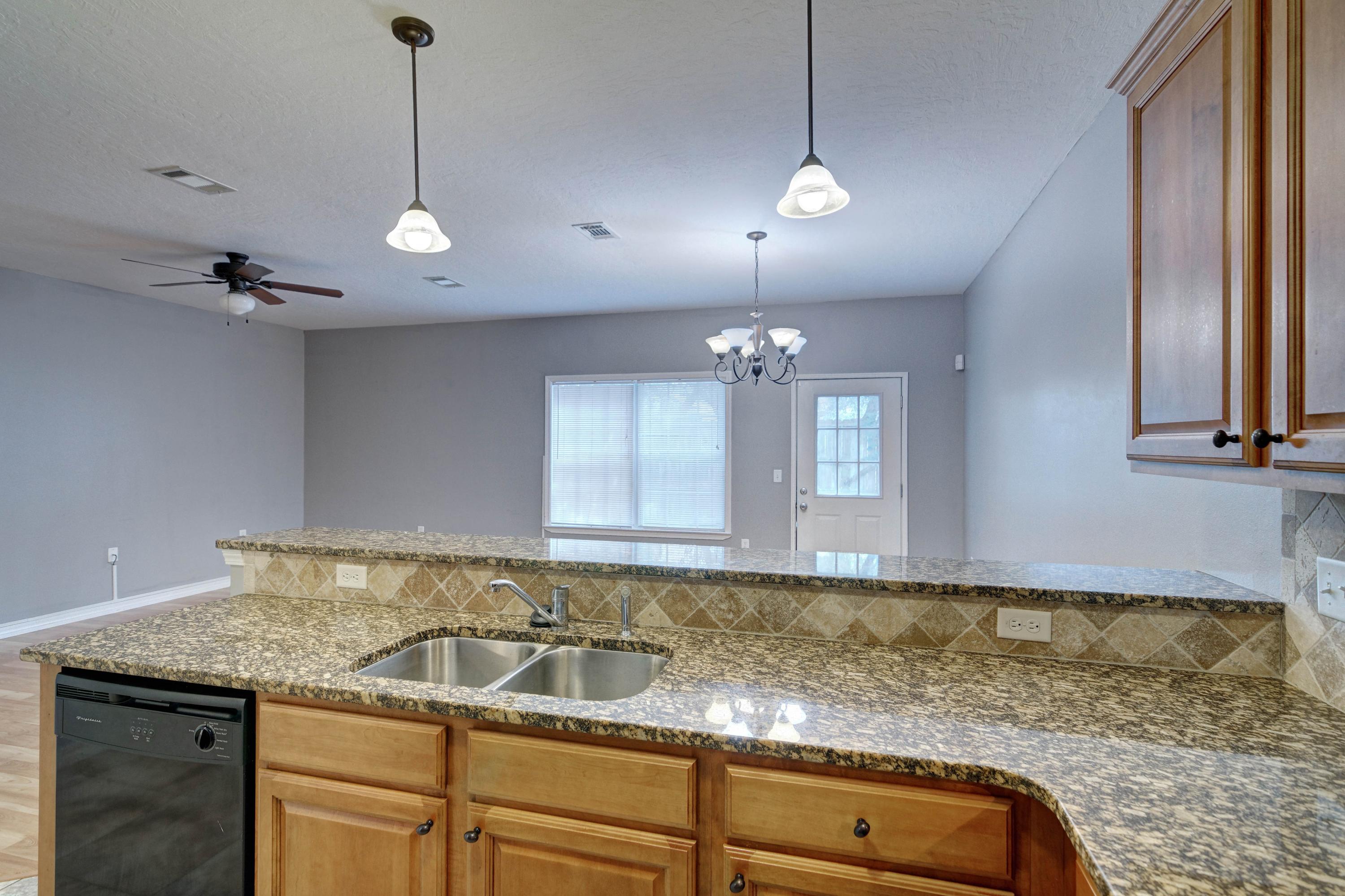 SEASHORE VILLAGE T/H - Residential