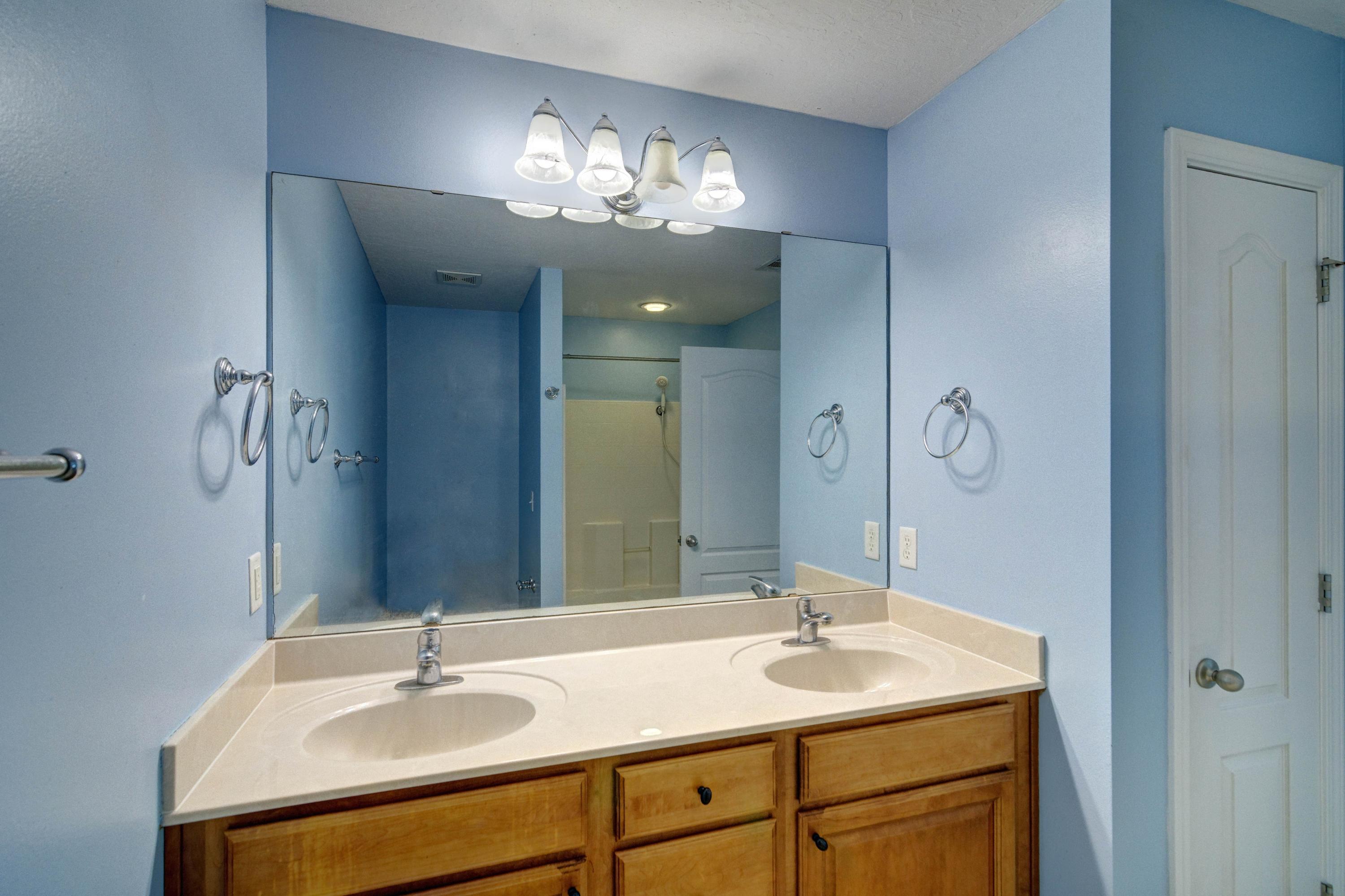 SEASHORE VILLAGE T/H - Residential