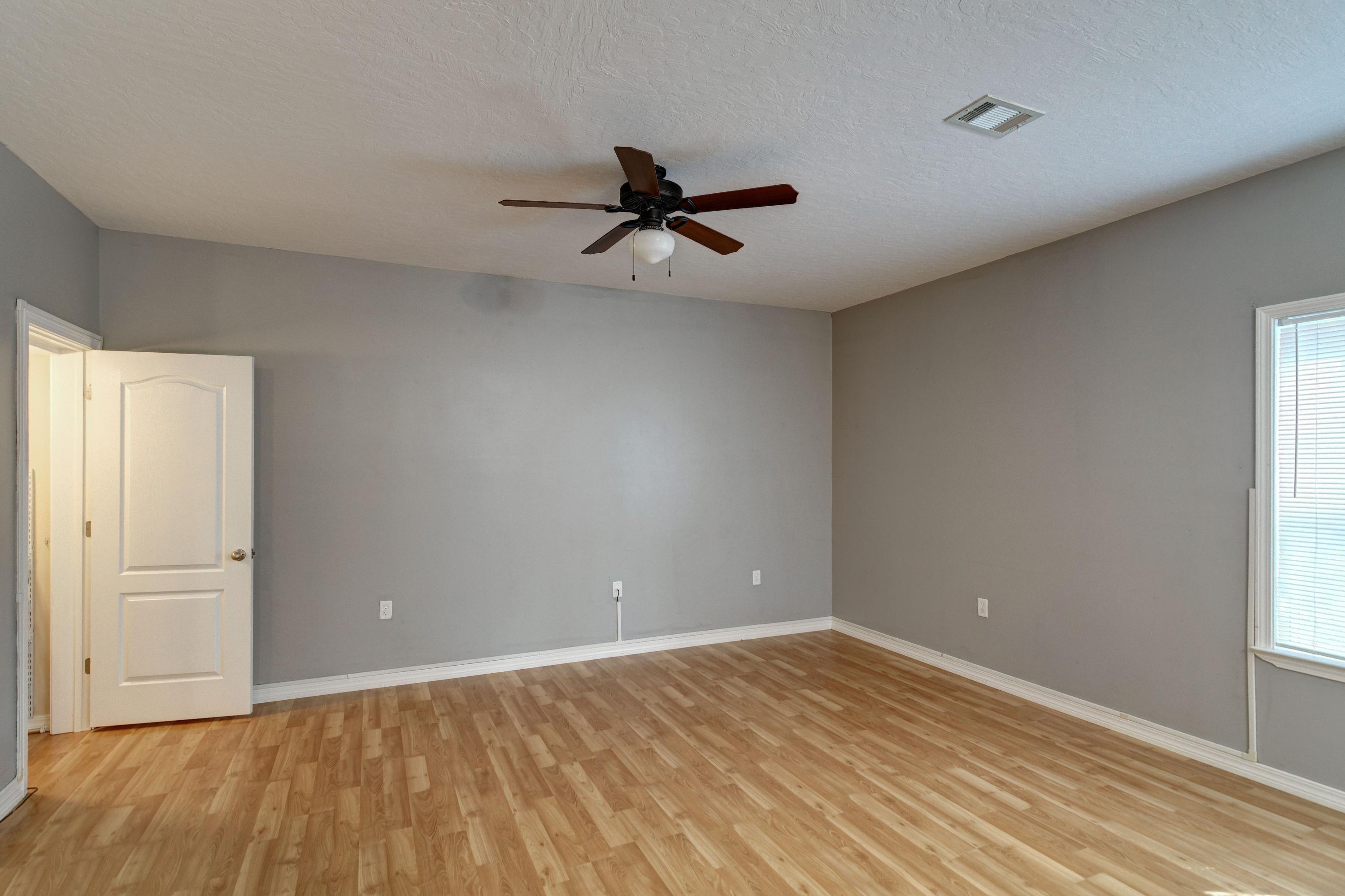 SEASHORE VILLAGE T/H - Residential