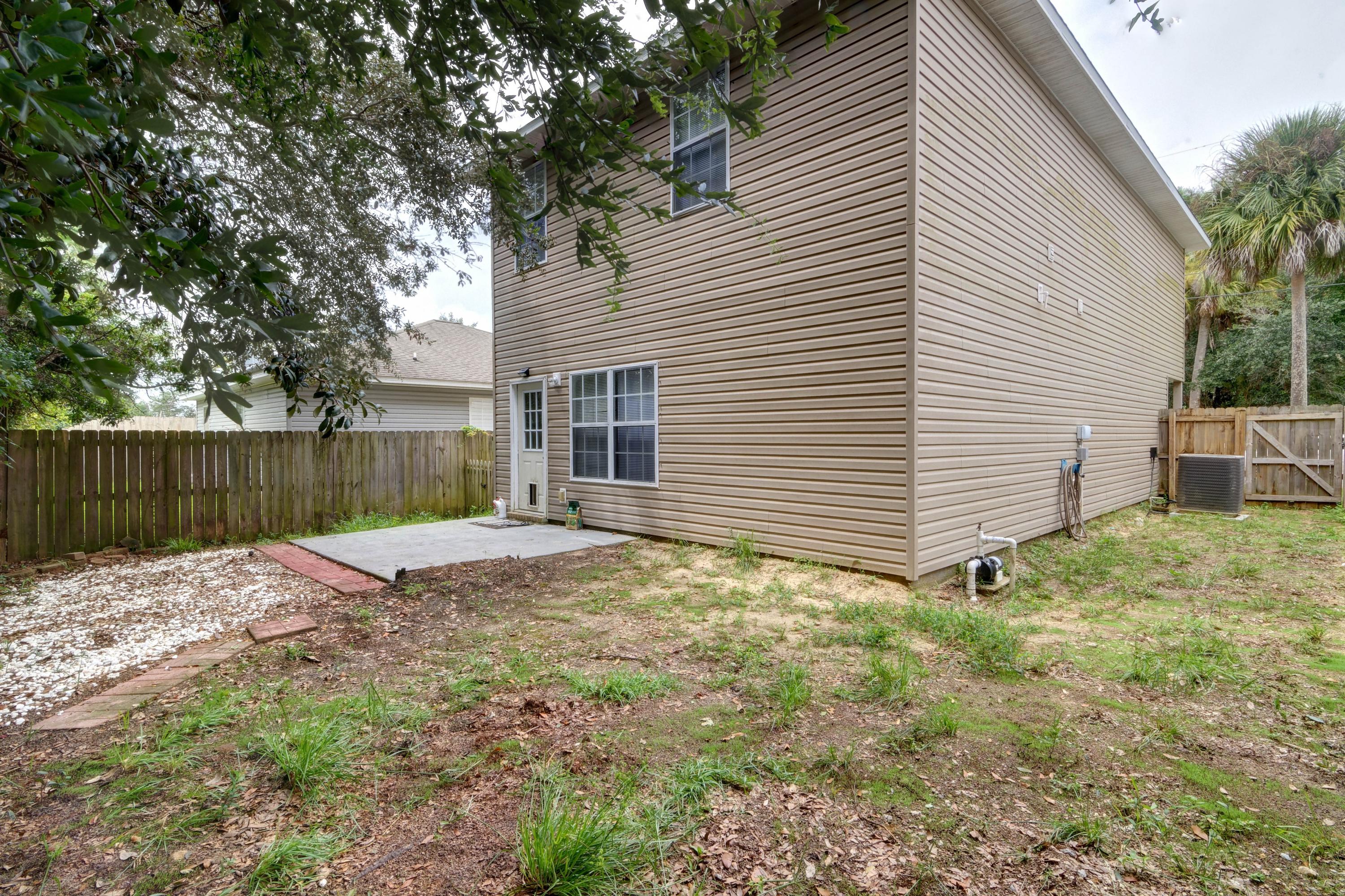 SEASHORE VILLAGE T/H - Residential