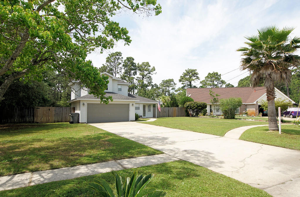 FOX DEN VILLAGES - Residential