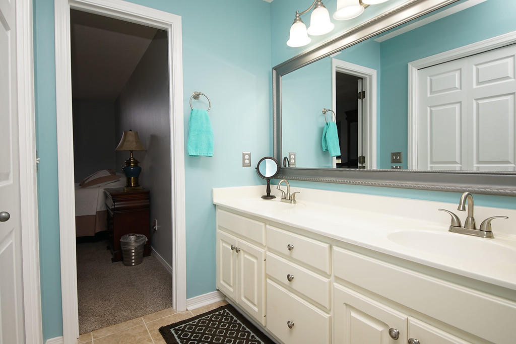 FOX DEN VILLAGES - Residential