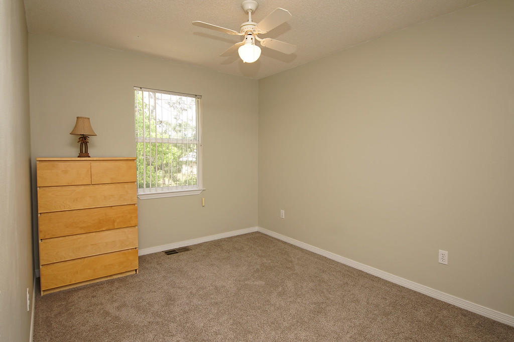 FOX DEN VILLAGES - Residential