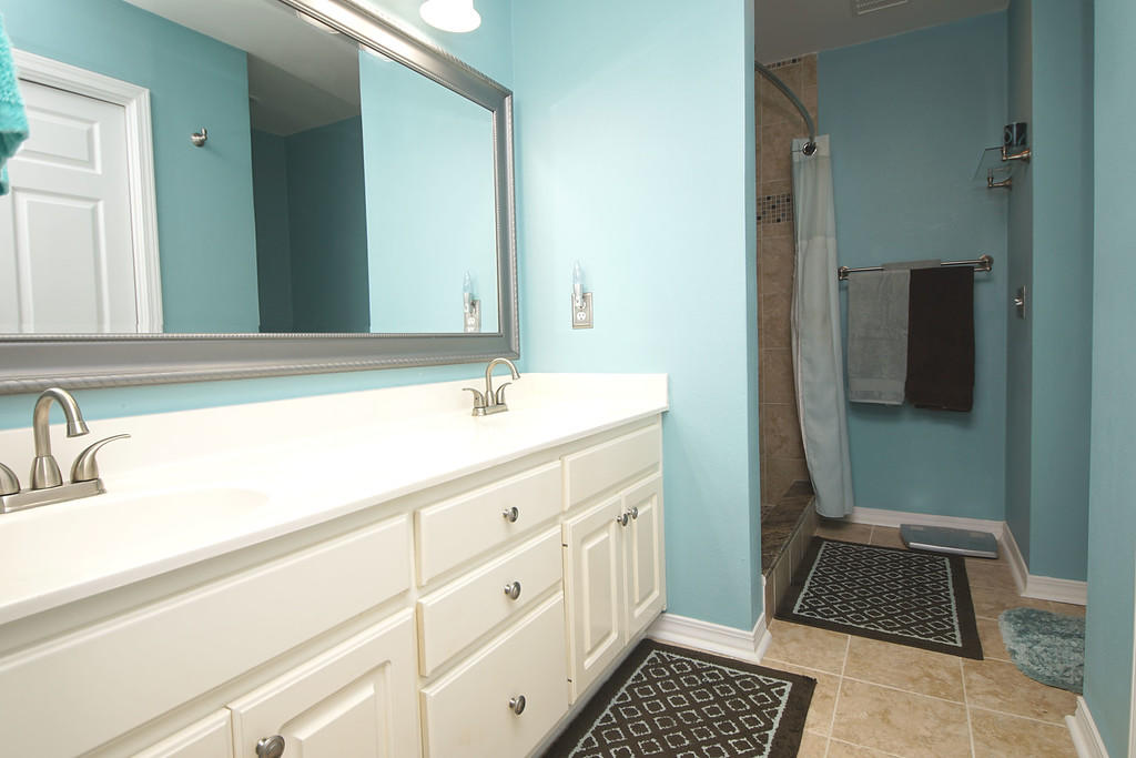 FOX DEN VILLAGES - Residential