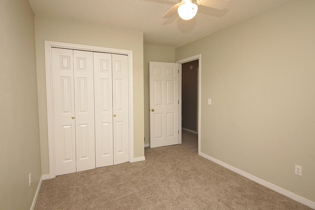 FOX DEN VILLAGES - Residential