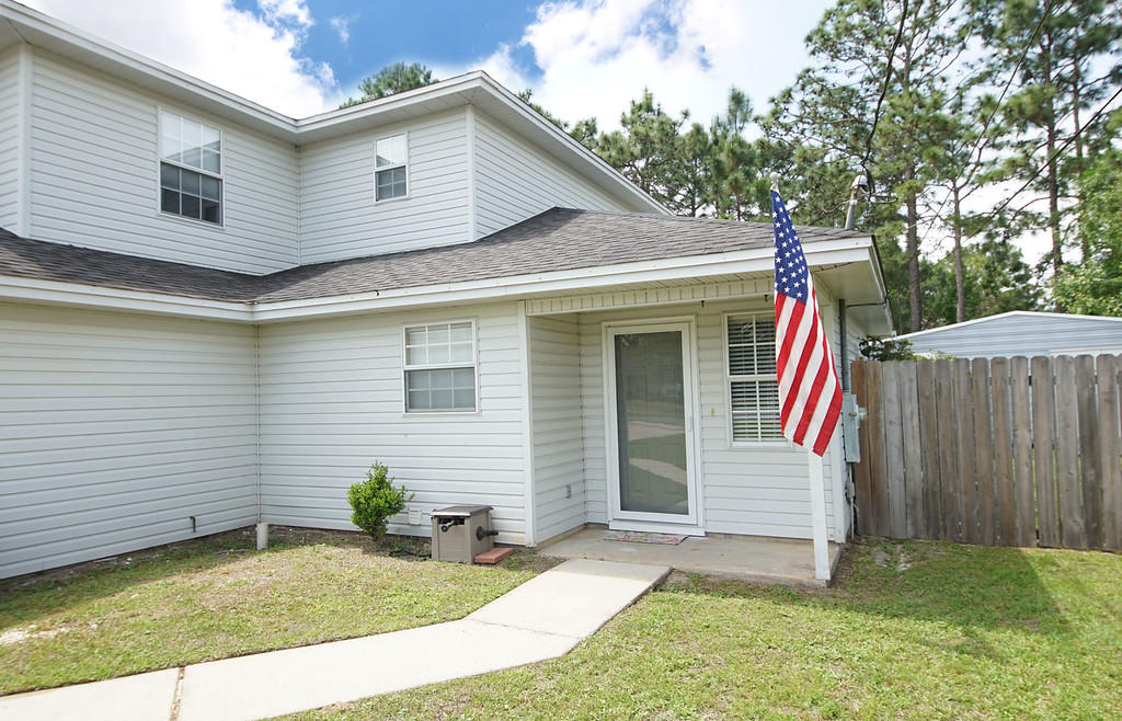 FOX DEN VILLAGES - Residential