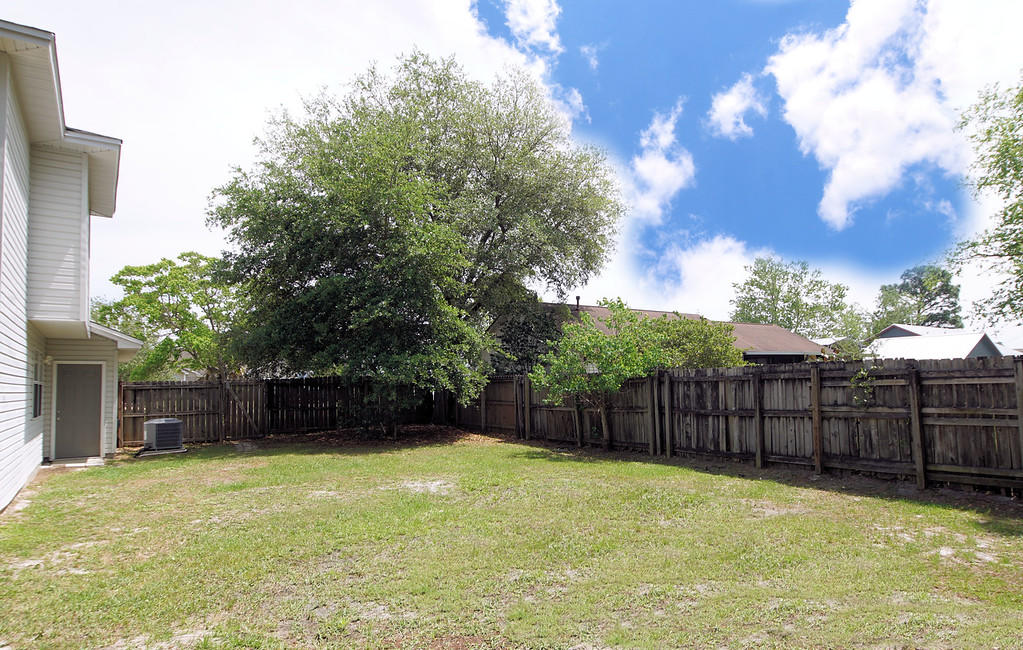 FOX DEN VILLAGES - Residential