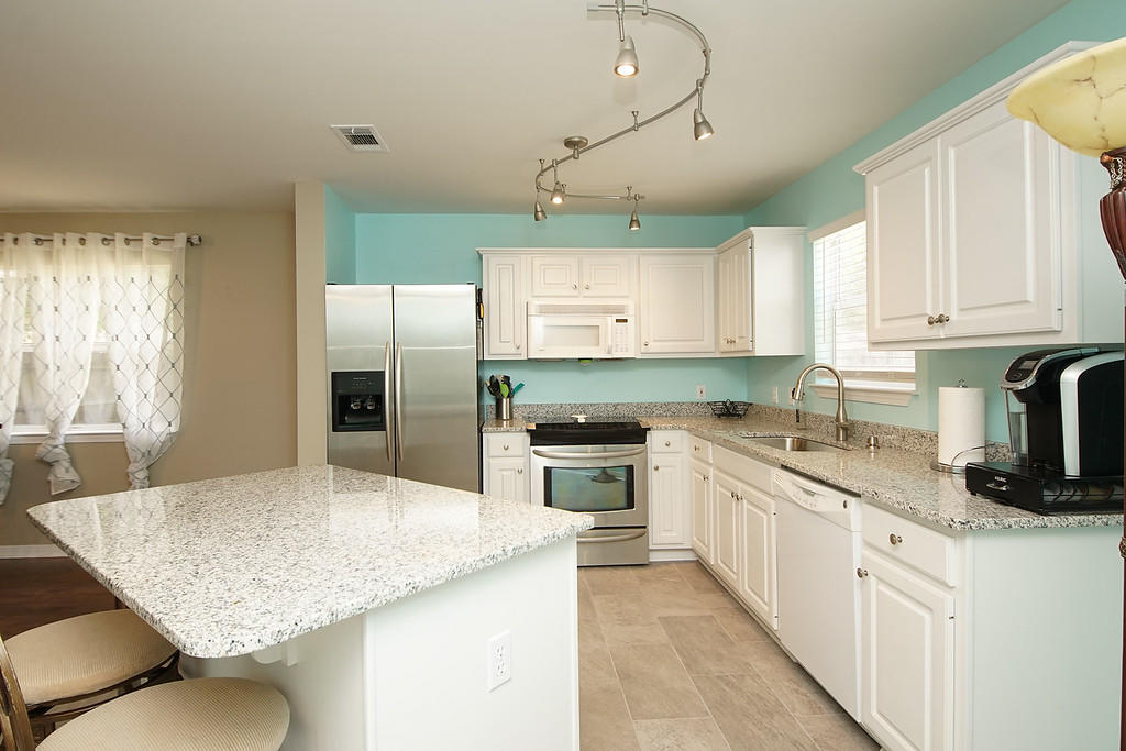 FOX DEN VILLAGES - Residential