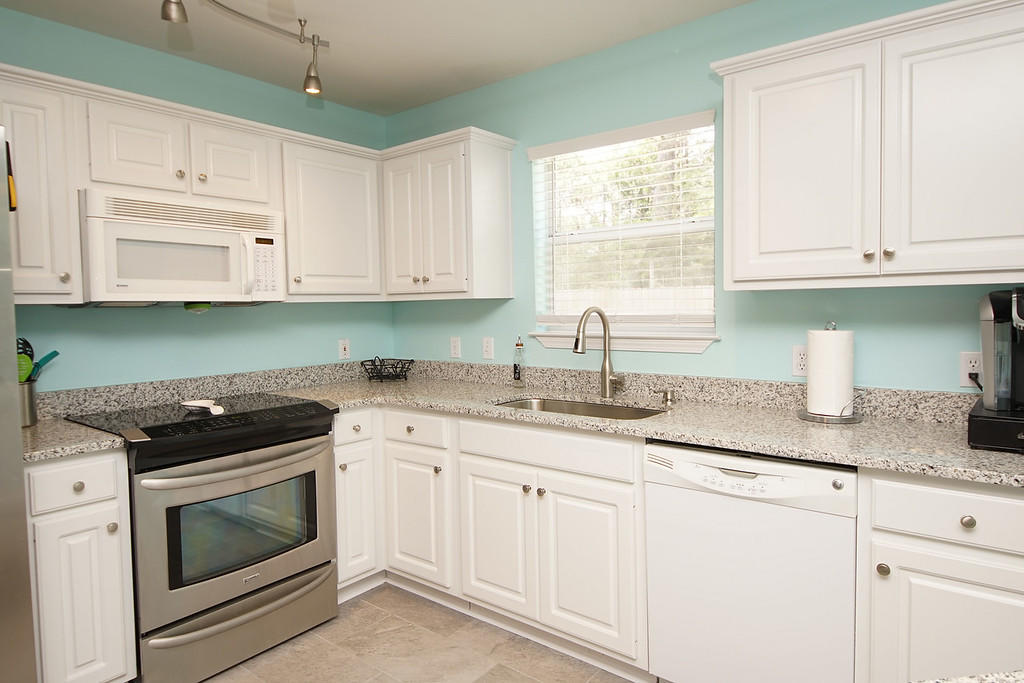 FOX DEN VILLAGES - Residential